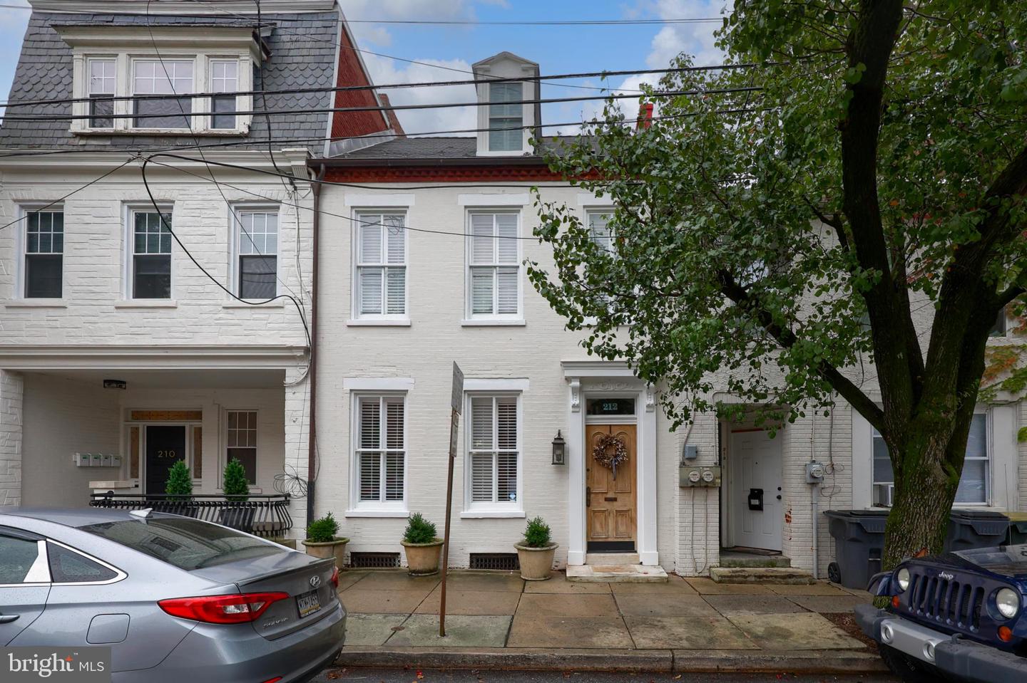 Lancaster, Pennsylvania, 17603, United States, 4 Bedrooms Bedrooms, ,2 BathroomsBathrooms,Residential,For Sale,1955843