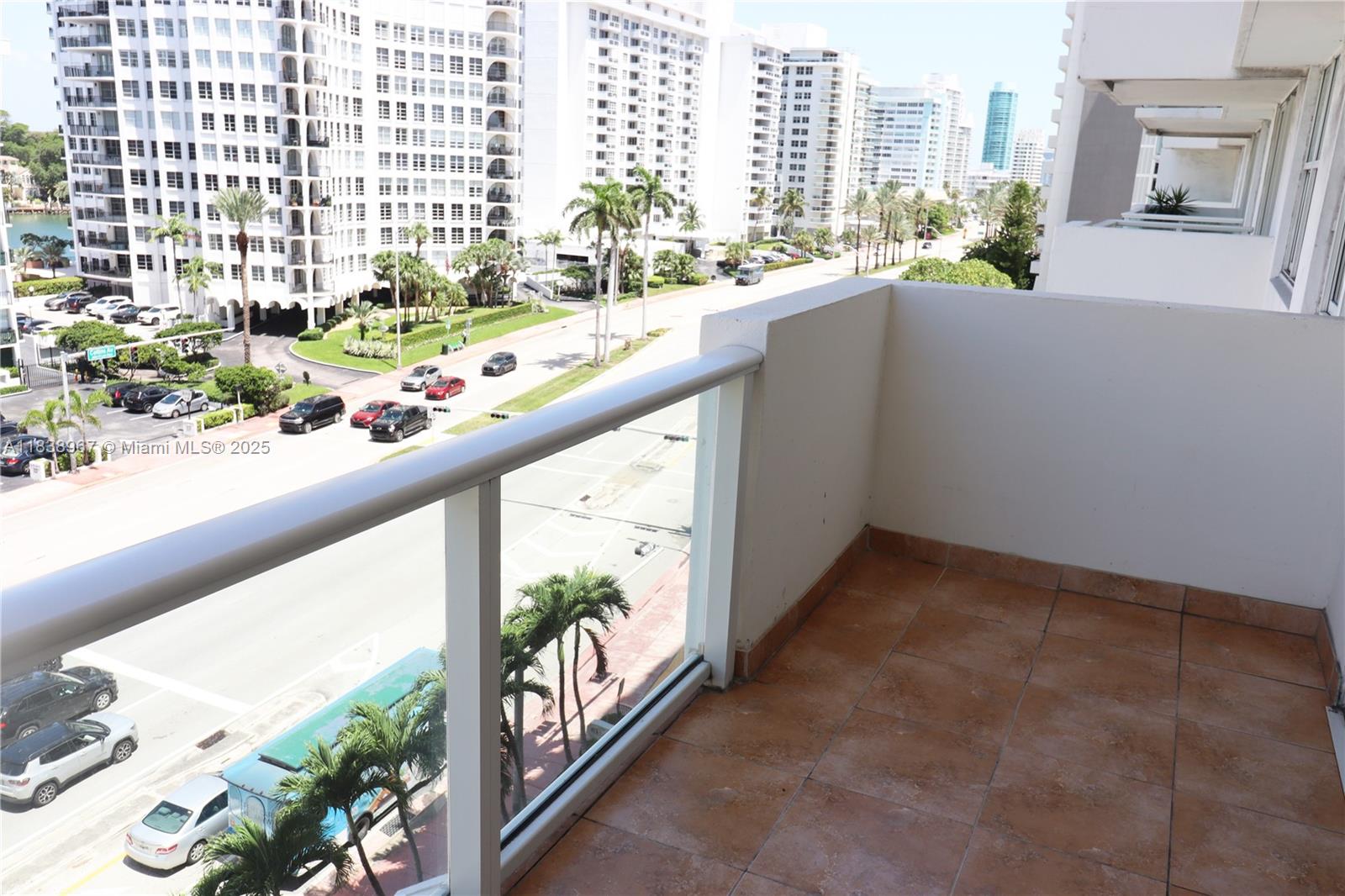 Miami Beach, Florida, 33140, United States, 2 Bedrooms Bedrooms, ,2 BathroomsBathrooms,Residential,For Sale,1890923