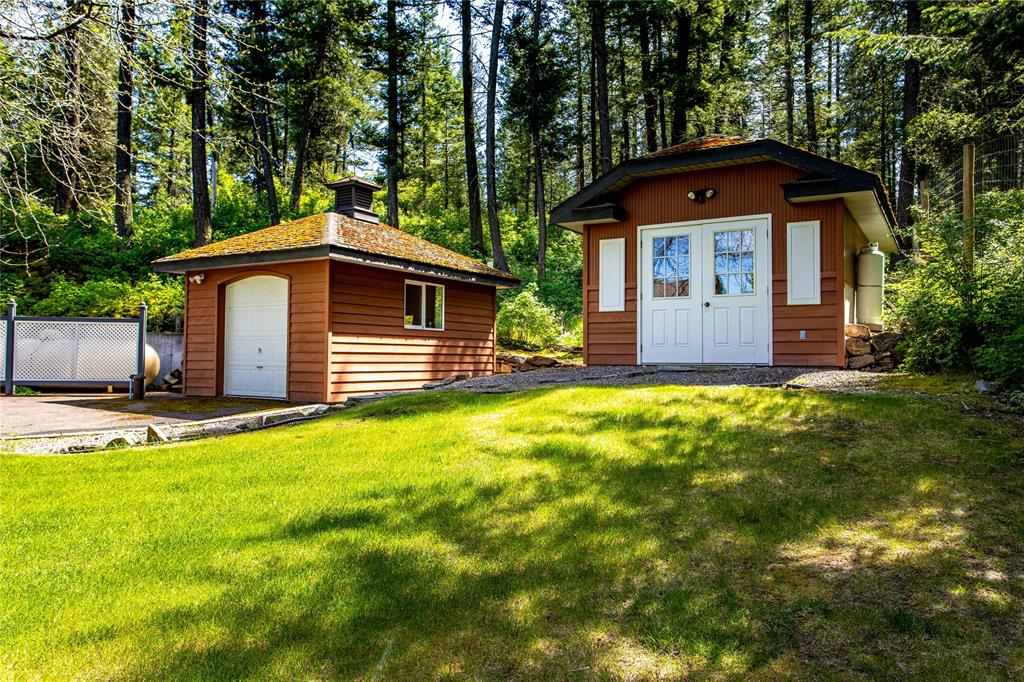 Polson, Montana, 59860, United States, 4 Bedrooms Bedrooms, ,4 BathroomsBathrooms,Residential,For Sale,1984394