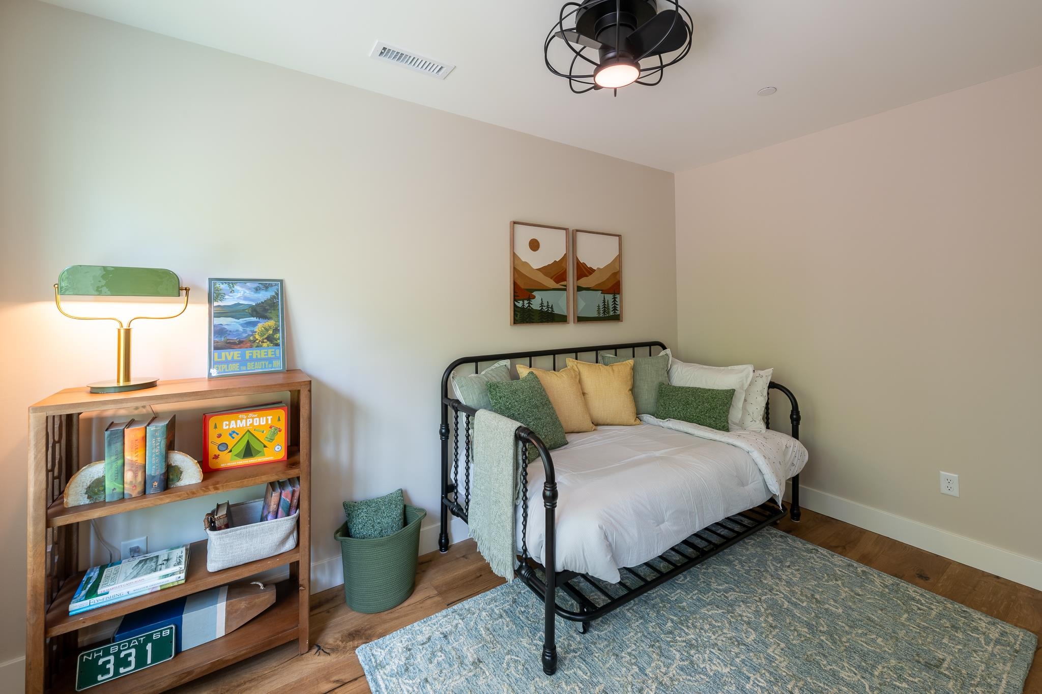 Laconia, New Hampshire, 03246, United States, 3 Bedrooms Bedrooms, ,2 BathroomsBathrooms,Residential,For Sale,1838158