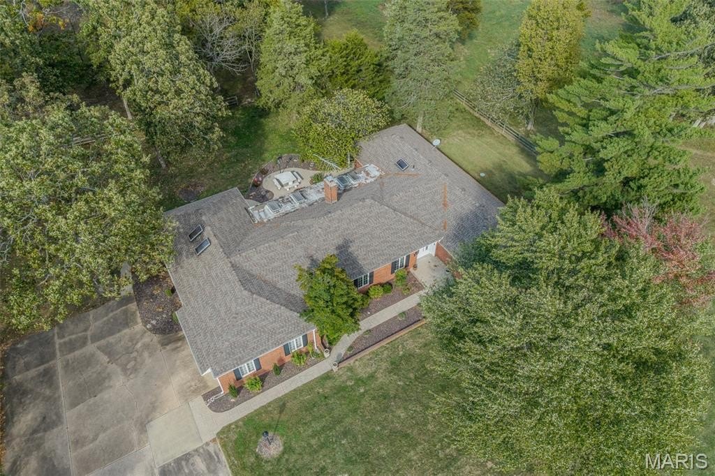 Lebanon, Missouri, 65536, United States, 5 Bedrooms Bedrooms, ,5 BathroomsBathrooms,Residential,For Sale,1973861