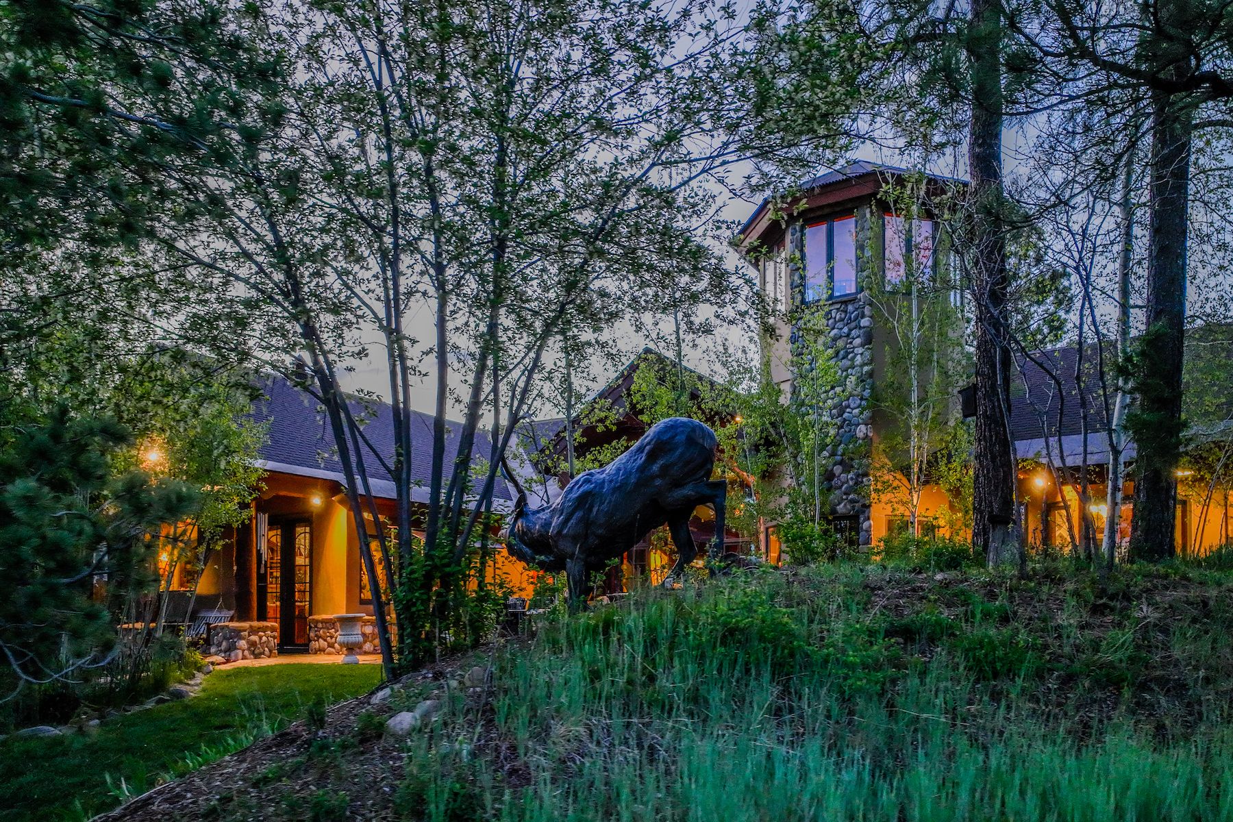  Elk Pointe Estate - 物件實景
