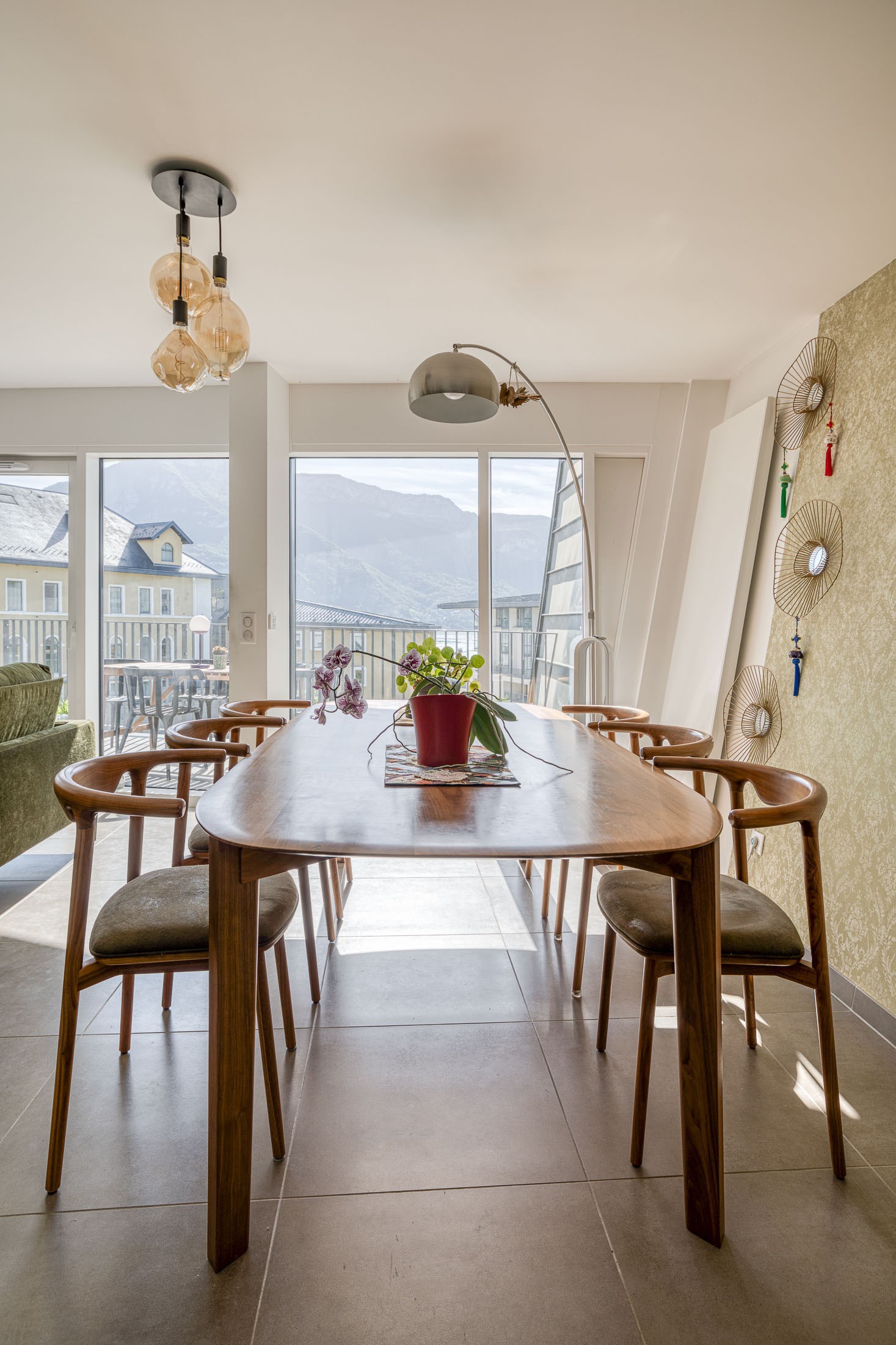  Contemporary apartment with terrace and lake views - 物件實景