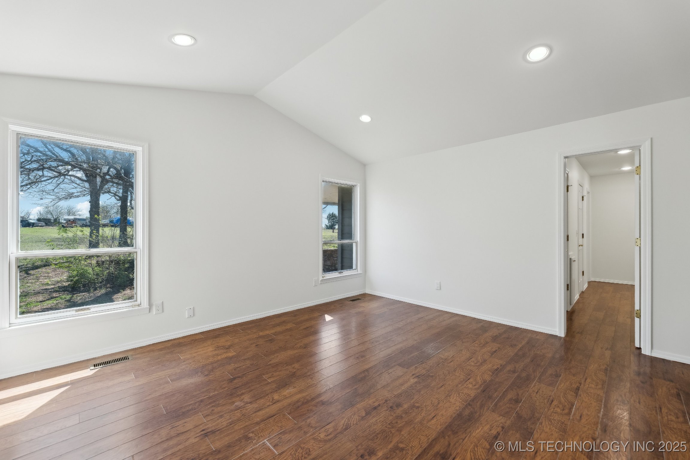 Sand Springs, Oklahoma, 74063, United States, 3 Bedrooms Bedrooms, ,3 BathroomsBathrooms,Residential,For Sale,1901465