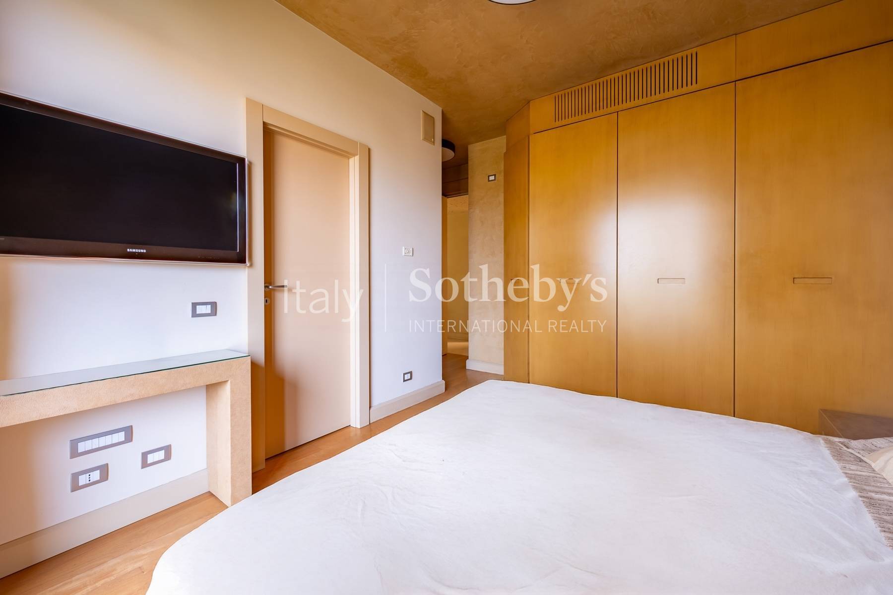  Elegant and bright penthouse in central area - 物件實景