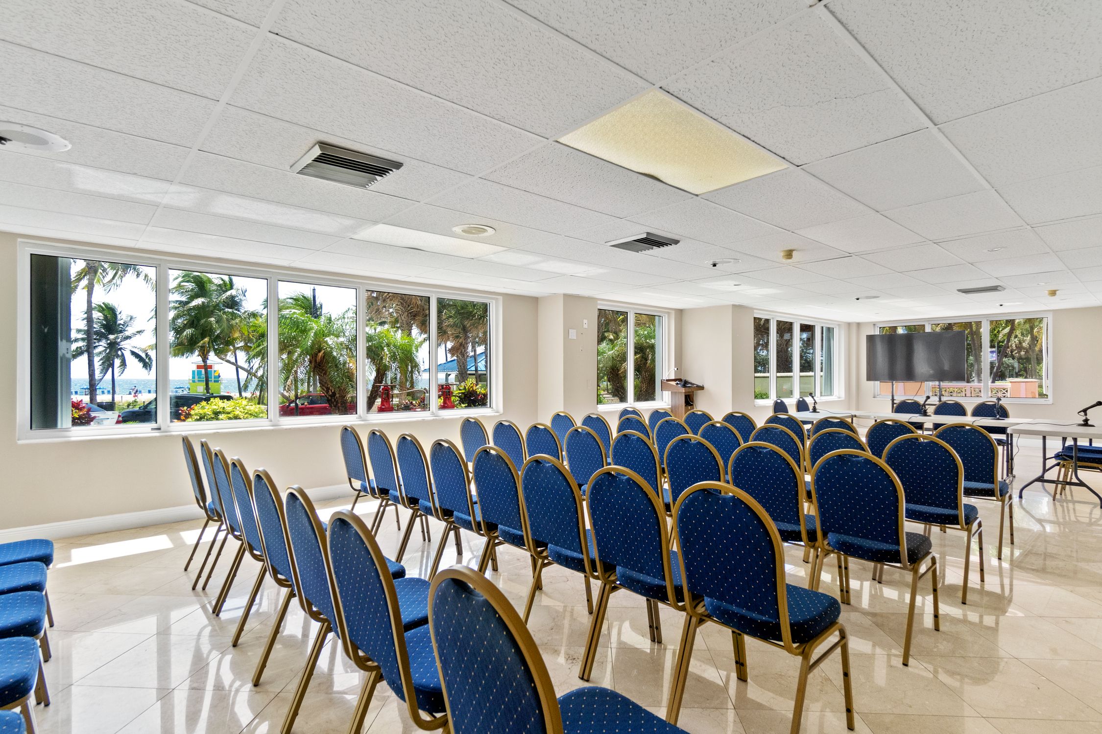  111 N Pompano Beach Boulevard, Pompano Beach, FL, 33062 - 物件實景