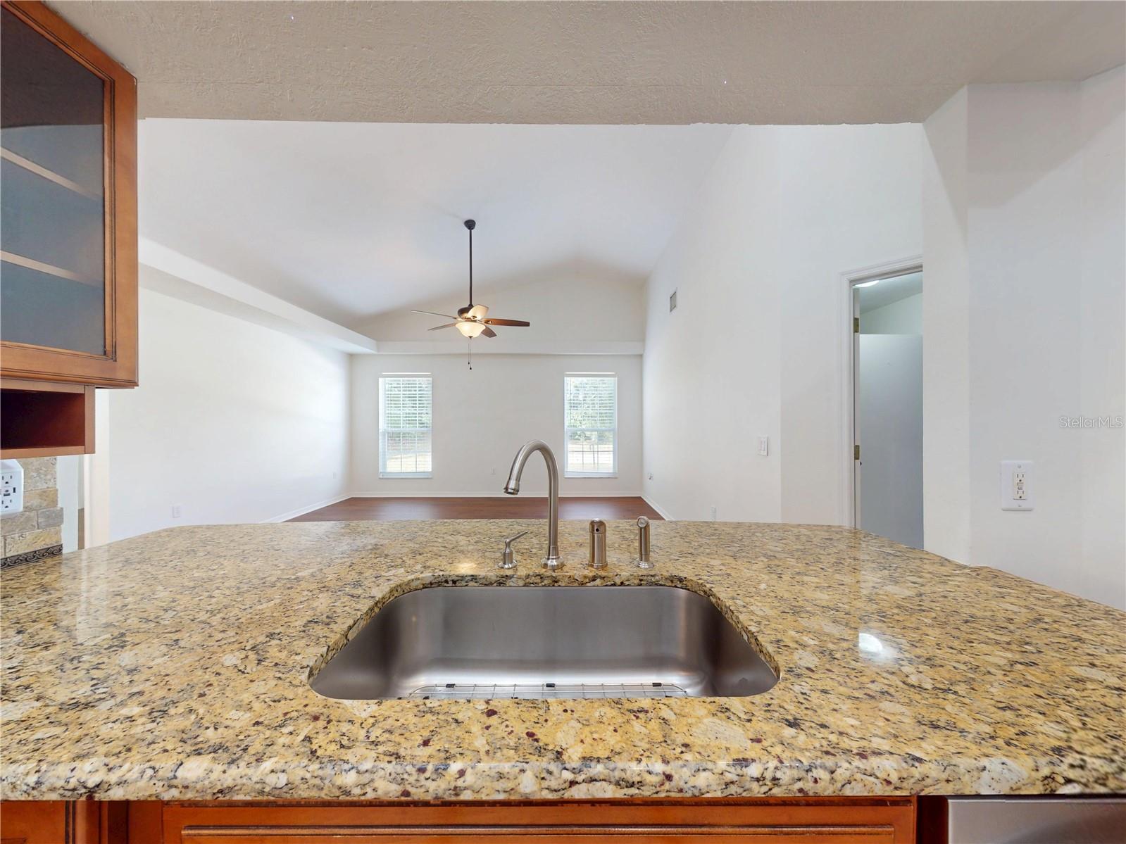 OCALA, Florida, 34482, United States, 4 Bedrooms Bedrooms, ,2 BathroomsBathrooms,Residential,For Sale,1991110