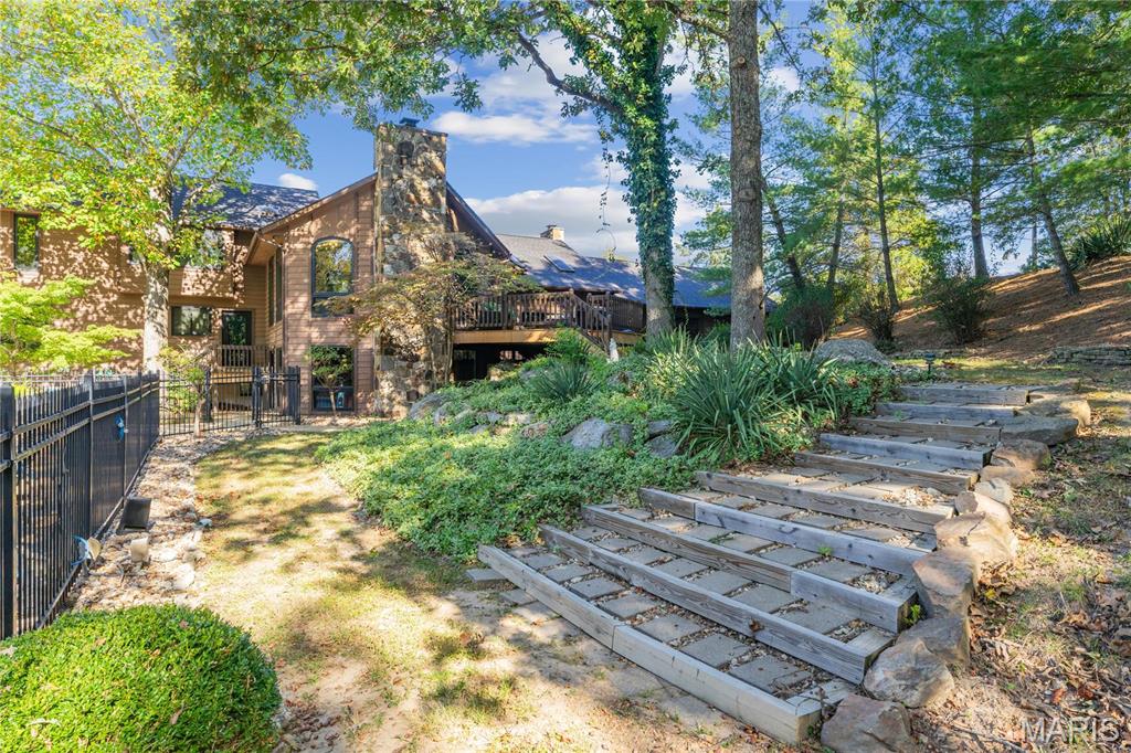 Sullivan, Missouri, 63080, United States, 5 Bedrooms Bedrooms, ,5 BathroomsBathrooms,Residential,For Sale,1906058