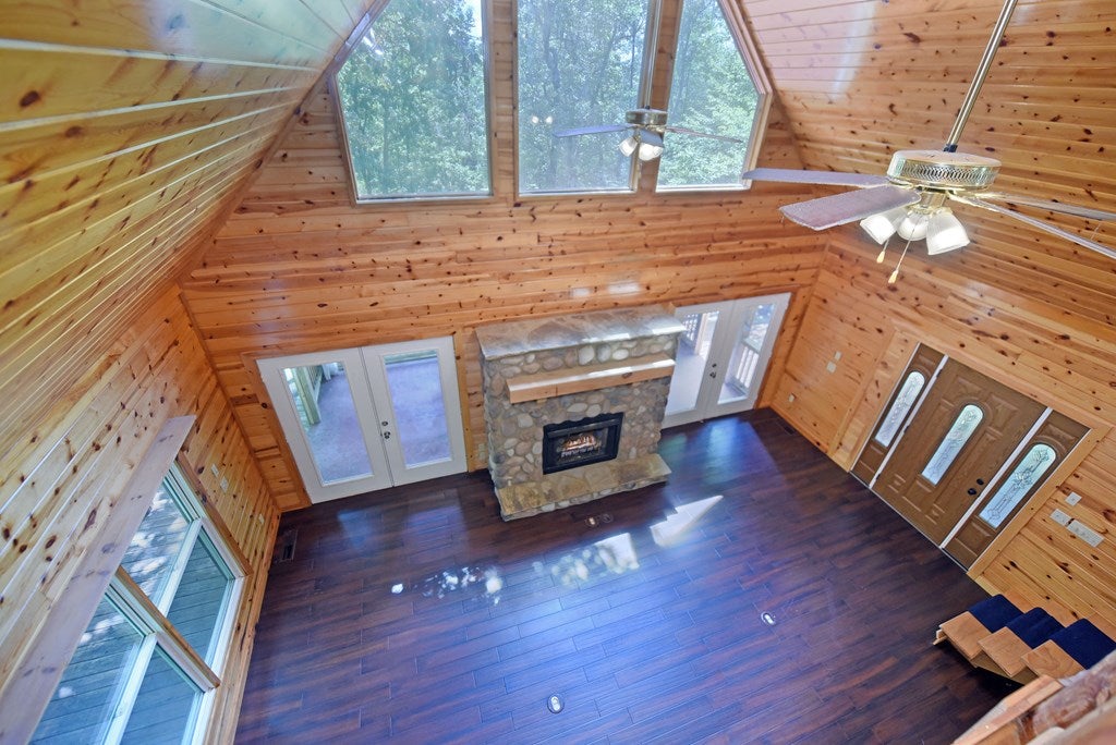 Mineral Bluff, Georgia, 30559, United States, 3 Bedrooms Bedrooms, ,3 BathroomsBathrooms,Residential,For Sale,1882955