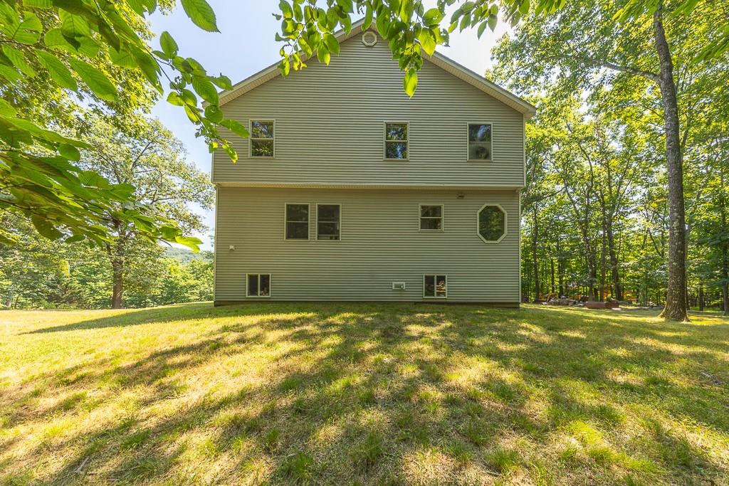 Fort Montgomery, New York, 10922, United States, 4 Bedrooms Bedrooms, ,3 BathroomsBathrooms,Residential,For Sale,1974942