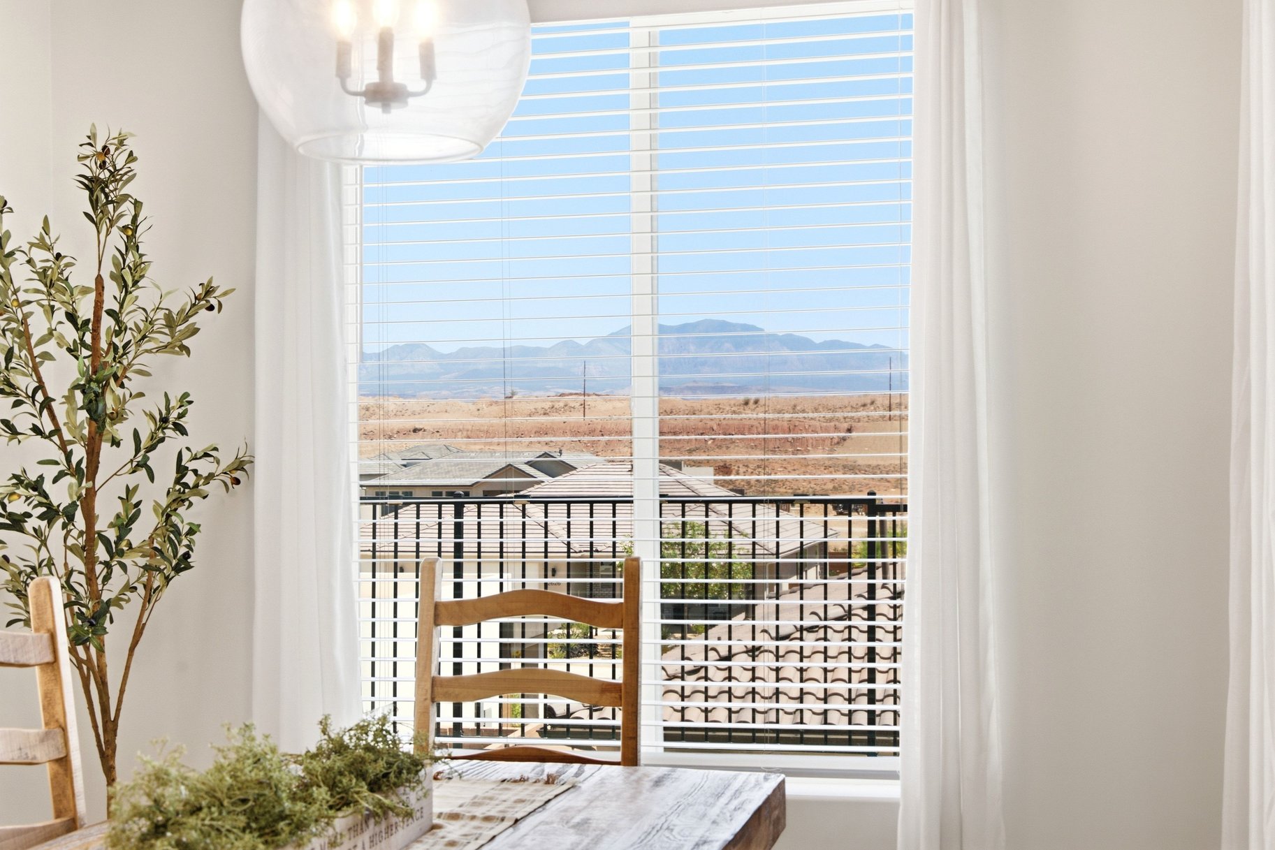  Resort Style Home with Designer Upgrades & Breathtaking St. George Views - 物件實景