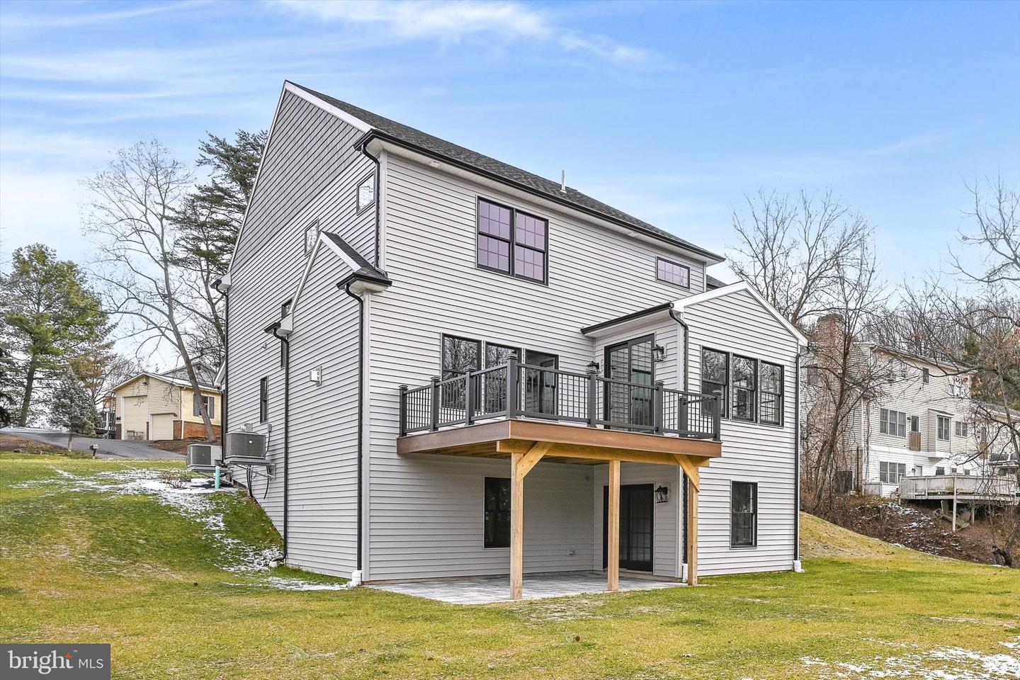 NEW CUMBERLAND, Pennsylvania, 17070, United States, 4 Bedrooms Bedrooms, ,4 BathroomsBathrooms,Residential,For Sale,2005411