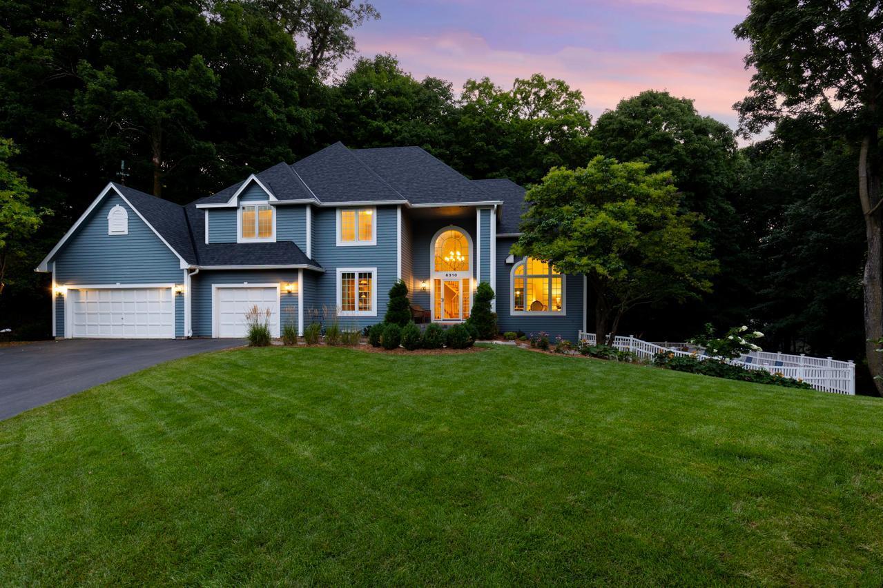 Chanhassen, Minnesota, 55317, United States, 5 Bedrooms Bedrooms, ,3 BathroomsBathrooms,Residential,For Sale,1926226
