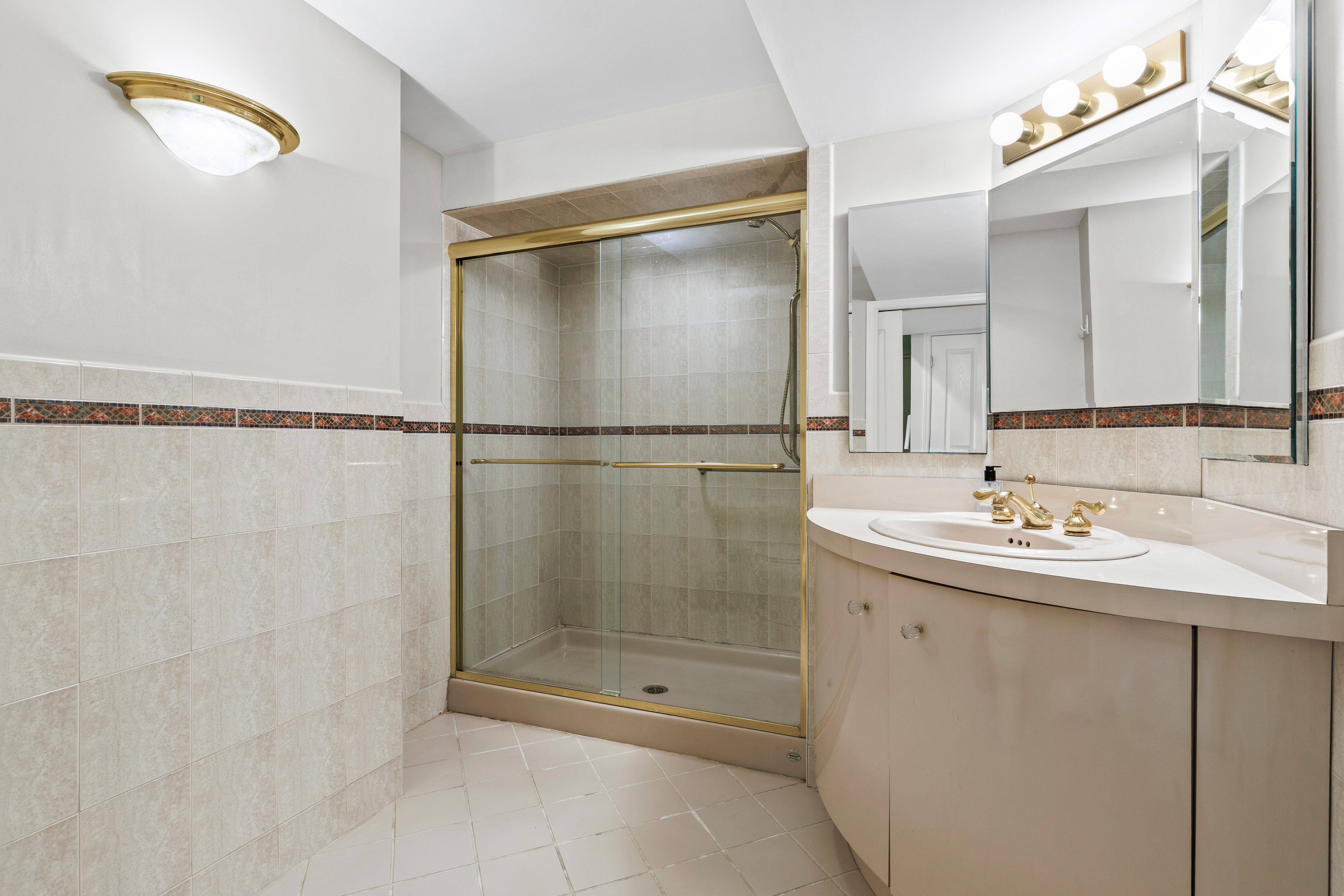  112 Woodlands Road - 物件實景