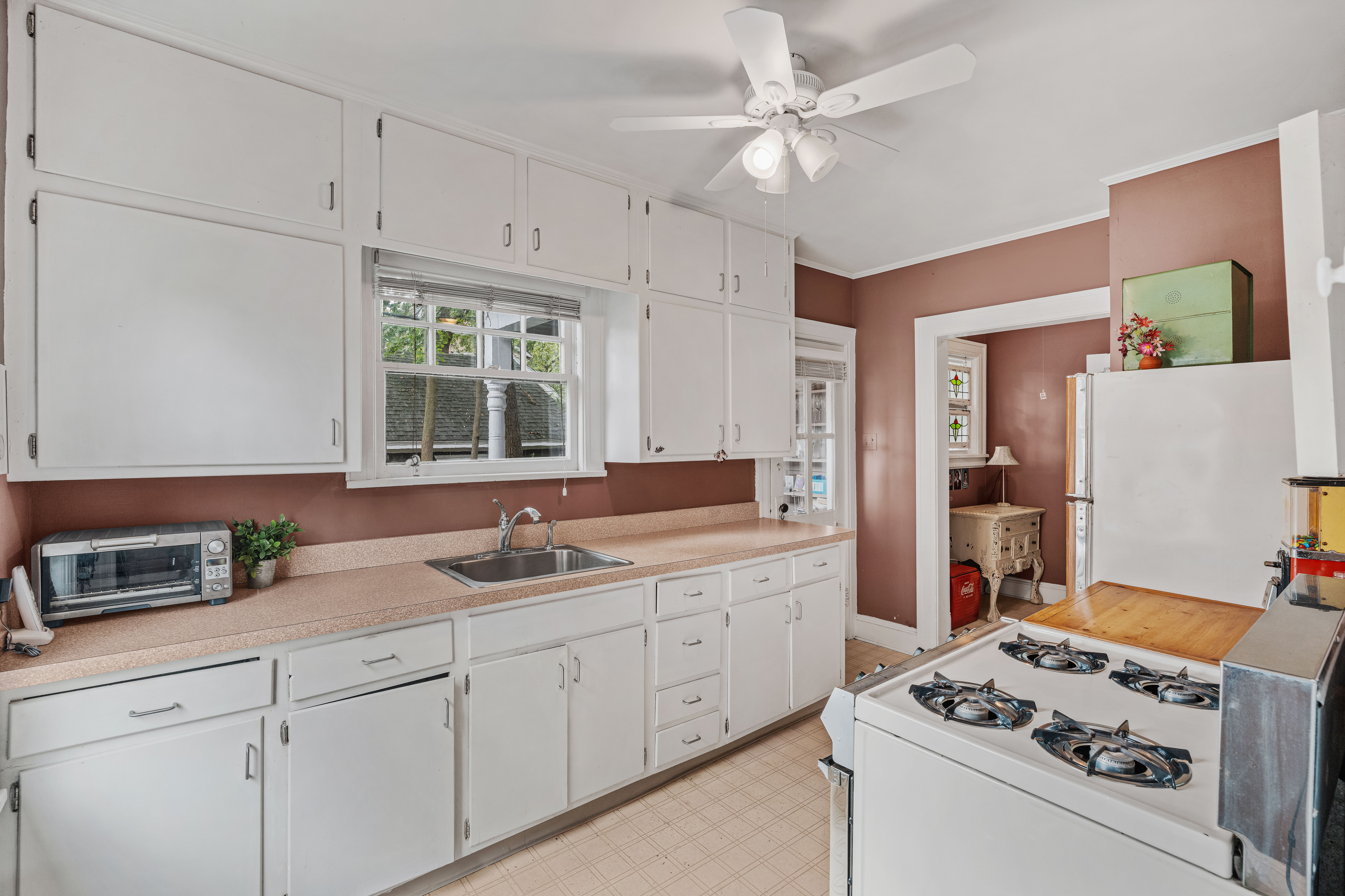 Highland Park, New Jersey, 08904, United States, 4 Bedrooms Bedrooms, ,2 BathroomsBathrooms,Residential,For Sale,1976521