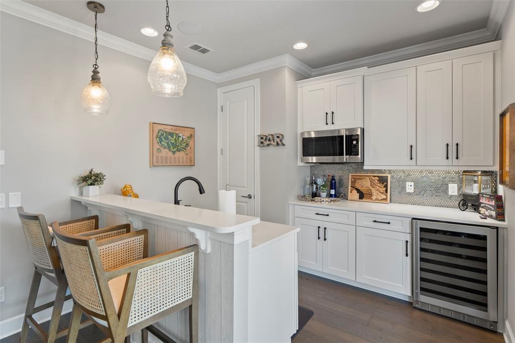 Lake Mary, Florida, 32746, United States, 4 Bedrooms Bedrooms, ,5 BathroomsBathrooms,Residential,For Sale,1998776