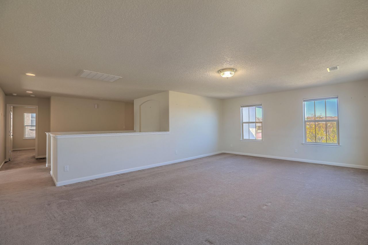 Rio Rancho, New Mexico, 87124, United States, 4 Bedrooms Bedrooms, ,3 BathroomsBathrooms,Residential,For Sale,1987621