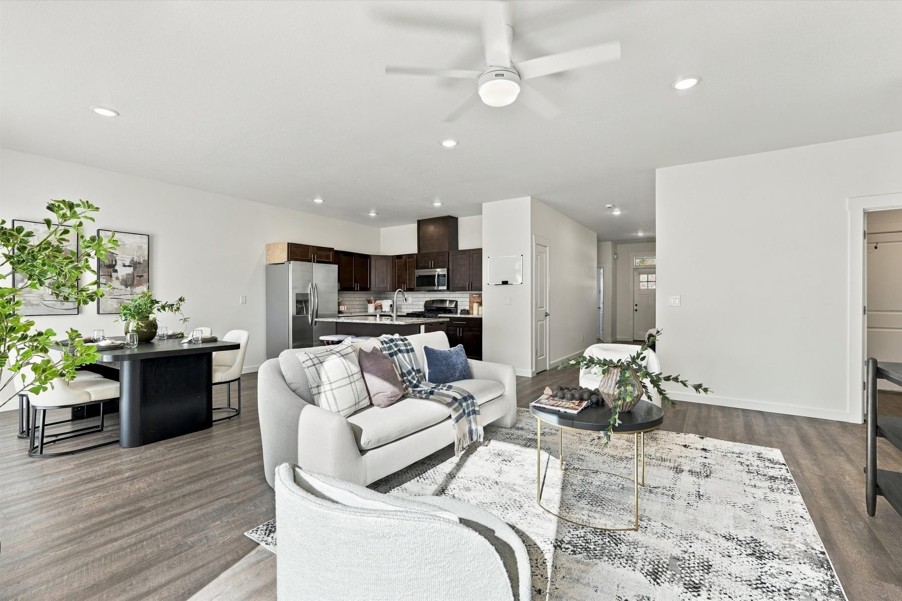  153 JOHN ST Kelso, WA 98626 - 物件實景