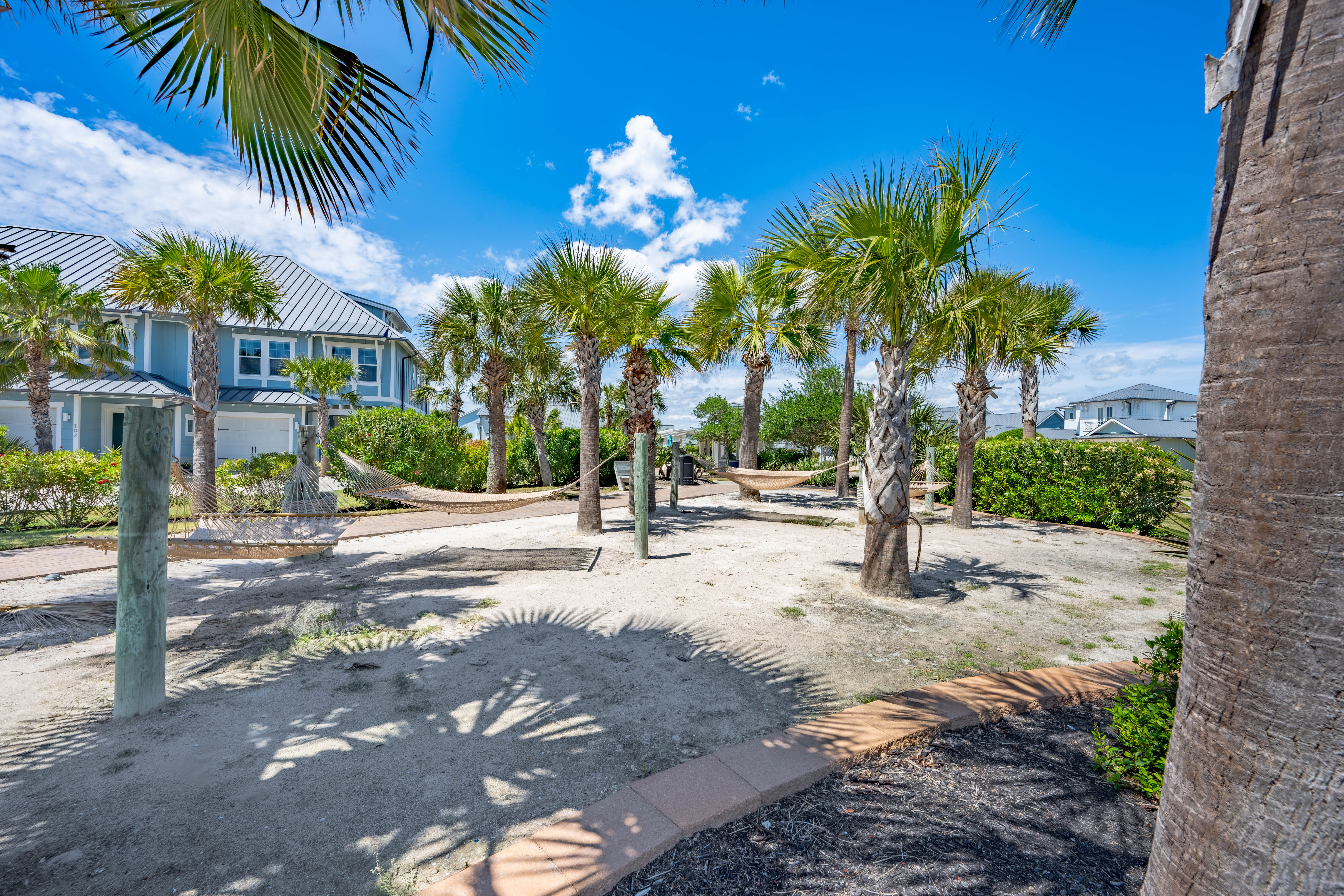  Relaxing 4BR Waterfront Condo - 物件實景