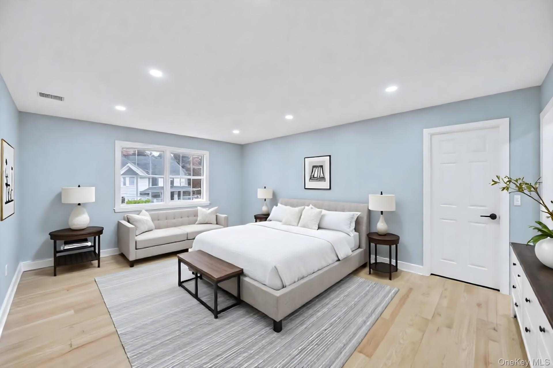 Selden, New York, 11784, United States, 4 Bedrooms Bedrooms, ,3 BathroomsBathrooms,Residential,For Sale,1990980