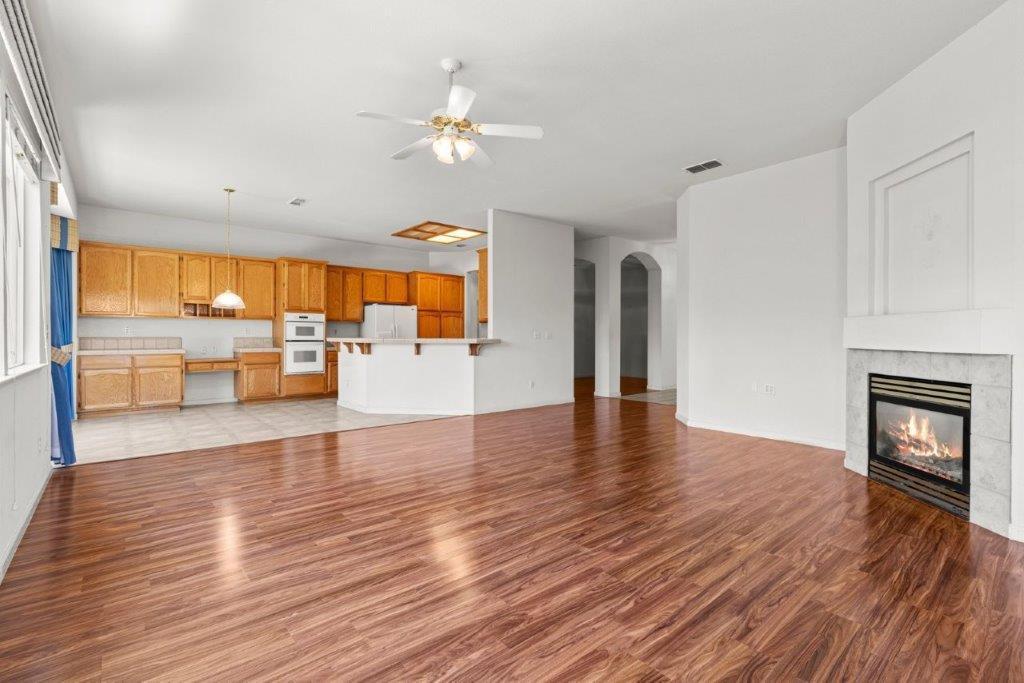 Galt, California, 95632, United States, 3 Bedrooms Bedrooms, ,2 BathroomsBathrooms,Residential,For Sale,1983773