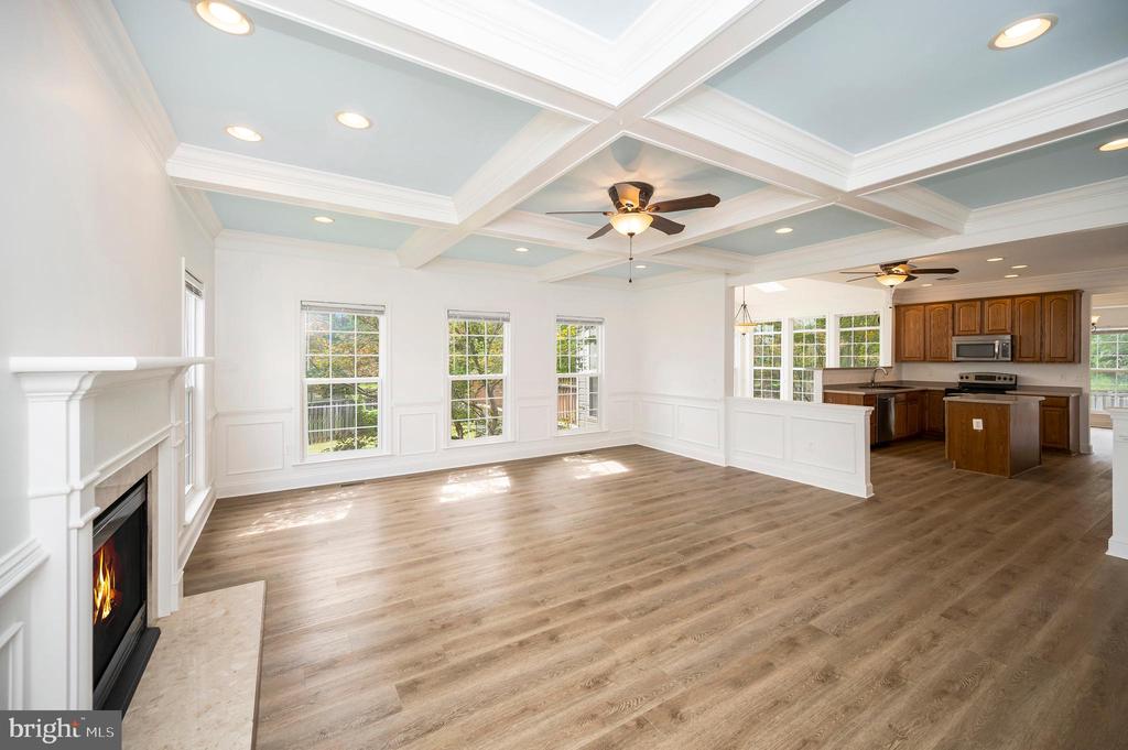 Bealeton, Virginia, 22712, United States, 6 Bedrooms Bedrooms, ,4 BathroomsBathrooms,Residential,For Sale,1916093