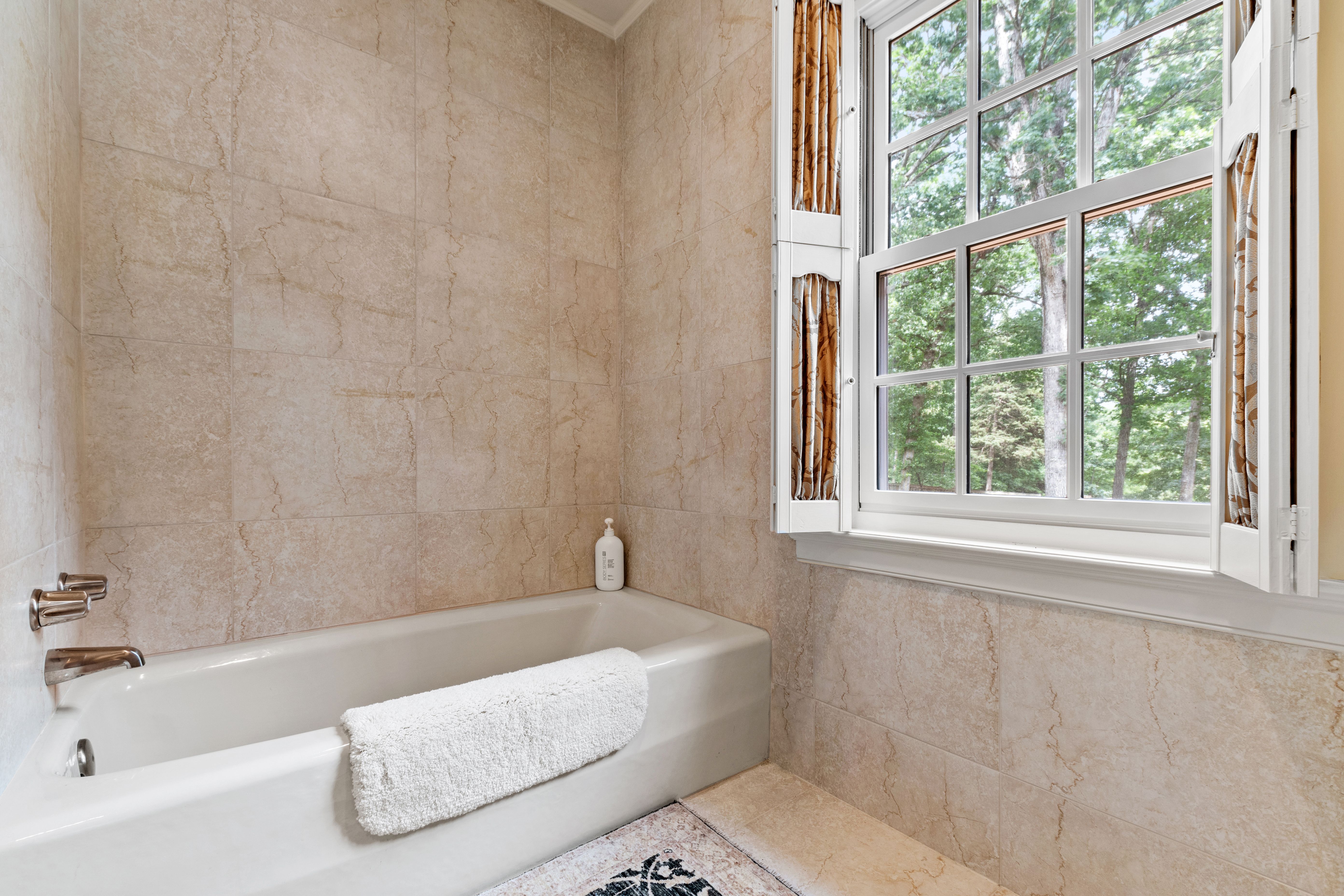  820 Kenmore Road, Chapel Hill, NC, 27514 - 物件實景