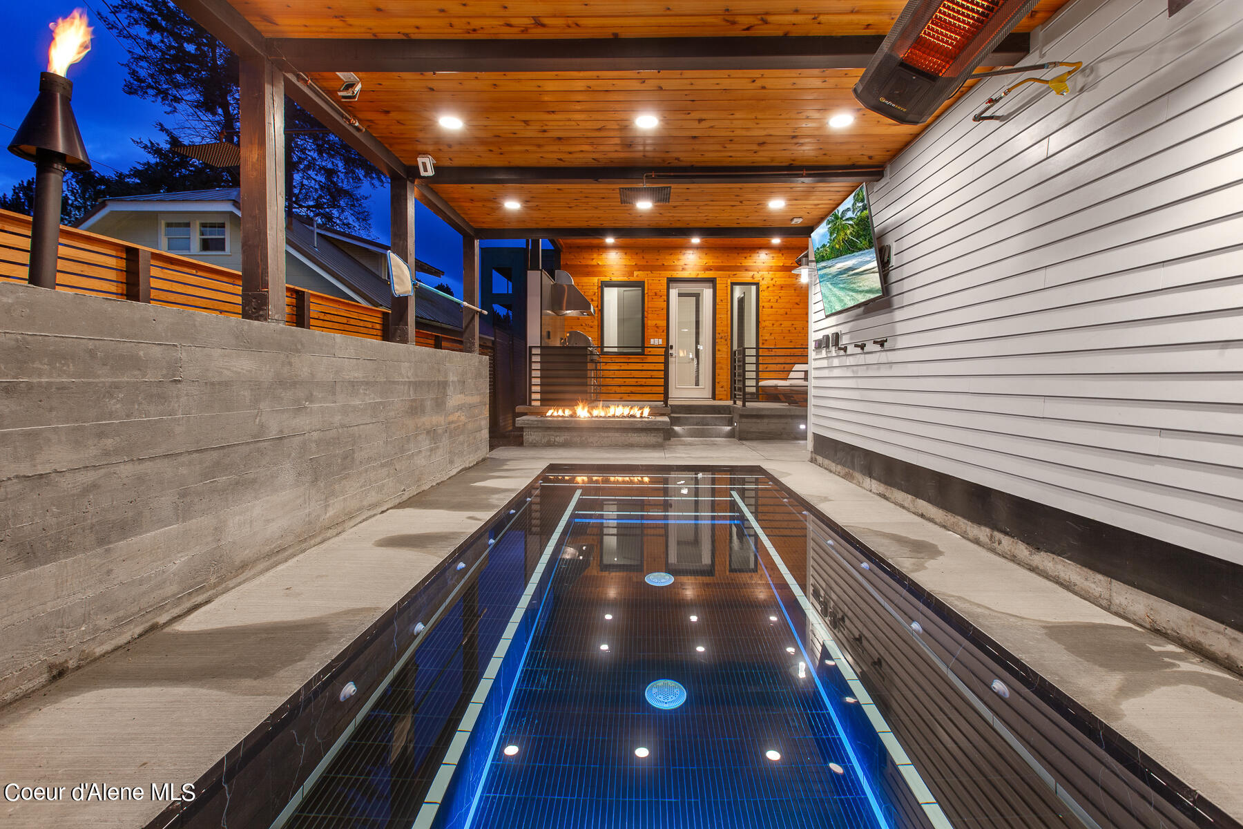 Coeur d'Alene, Idaho, 83814, United States, 4 Bedrooms Bedrooms, ,1 BathroomBathrooms,Residential,For Sale,1975946