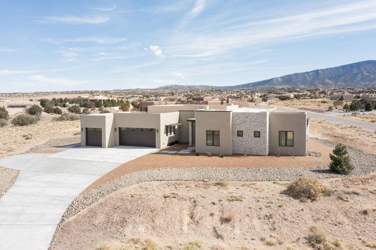 Placitas, New Mexico, 87043, United States, 3 Bedrooms Bedrooms, ,4 BathroomsBathrooms,Residential,For Sale,1903548