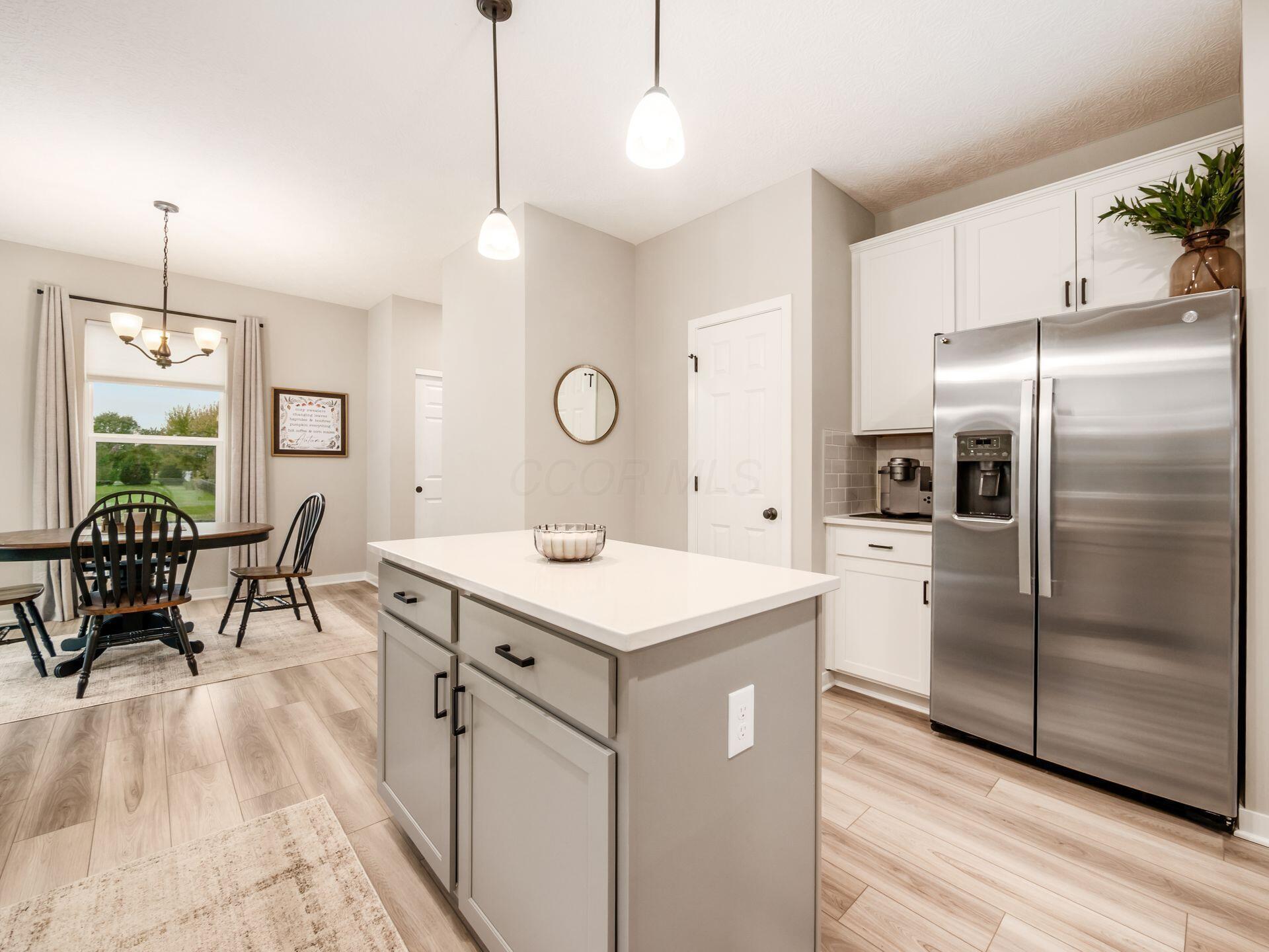 Powell, Ohio, 43065, United States, 3 Bedrooms Bedrooms, ,3 BathroomsBathrooms,Residential,For Sale,1970894