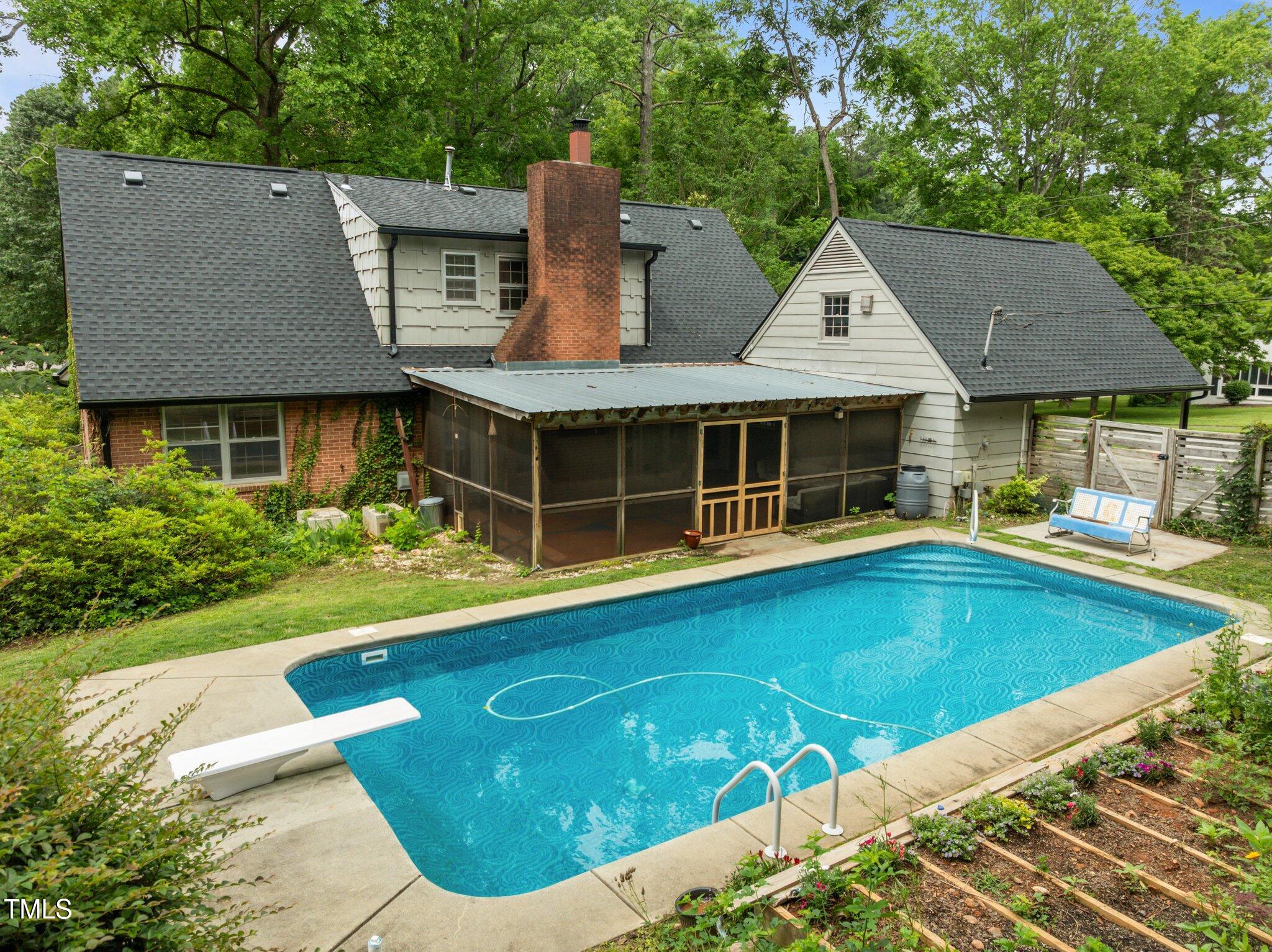 Raleigh, North Carolina, 27606, United States, 5 Bedrooms Bedrooms, ,2 BathroomsBathrooms,Residential,For Sale,1857756