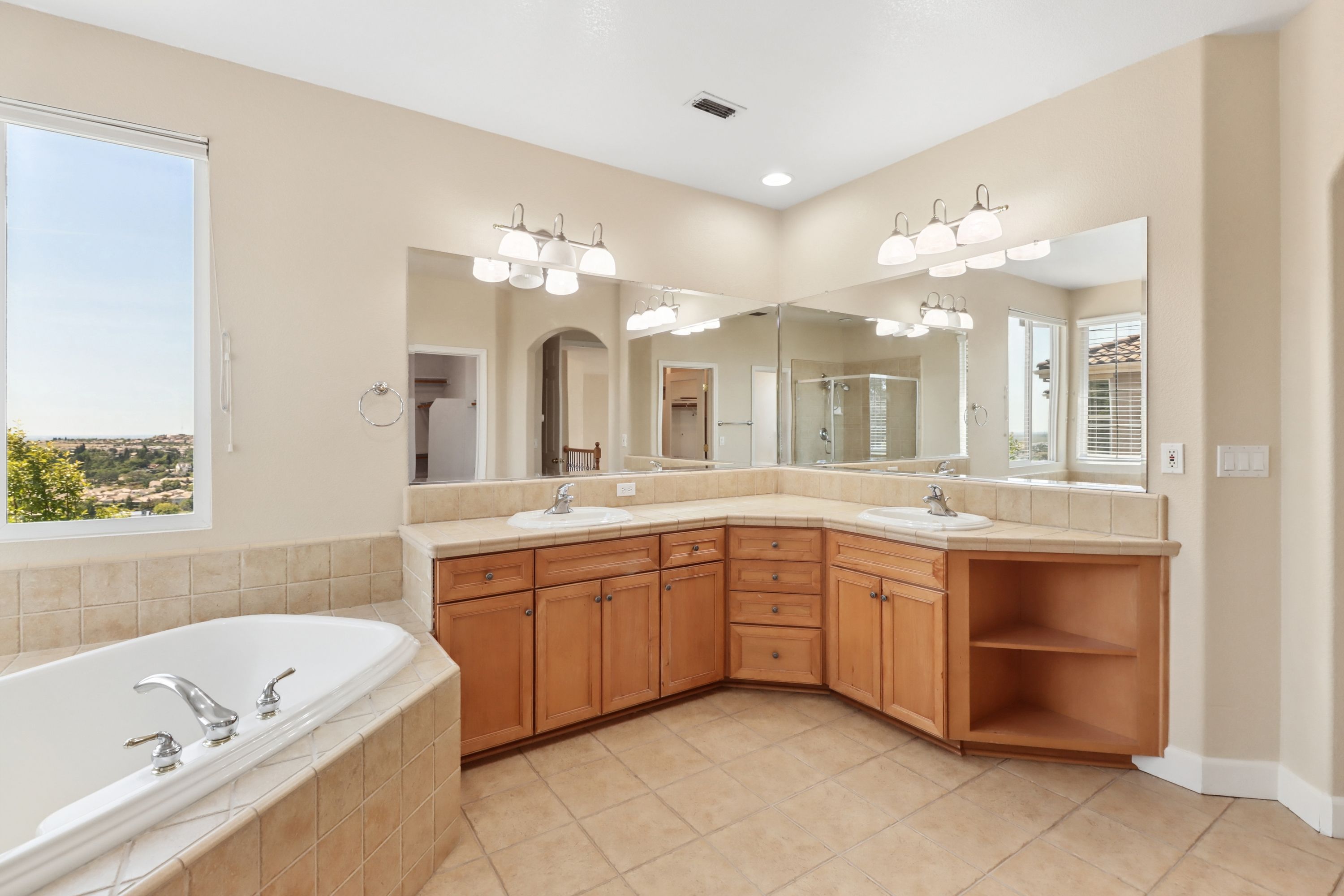  1294 Souza Drive, El Dorado Hills, CA 95762 - 物件實景