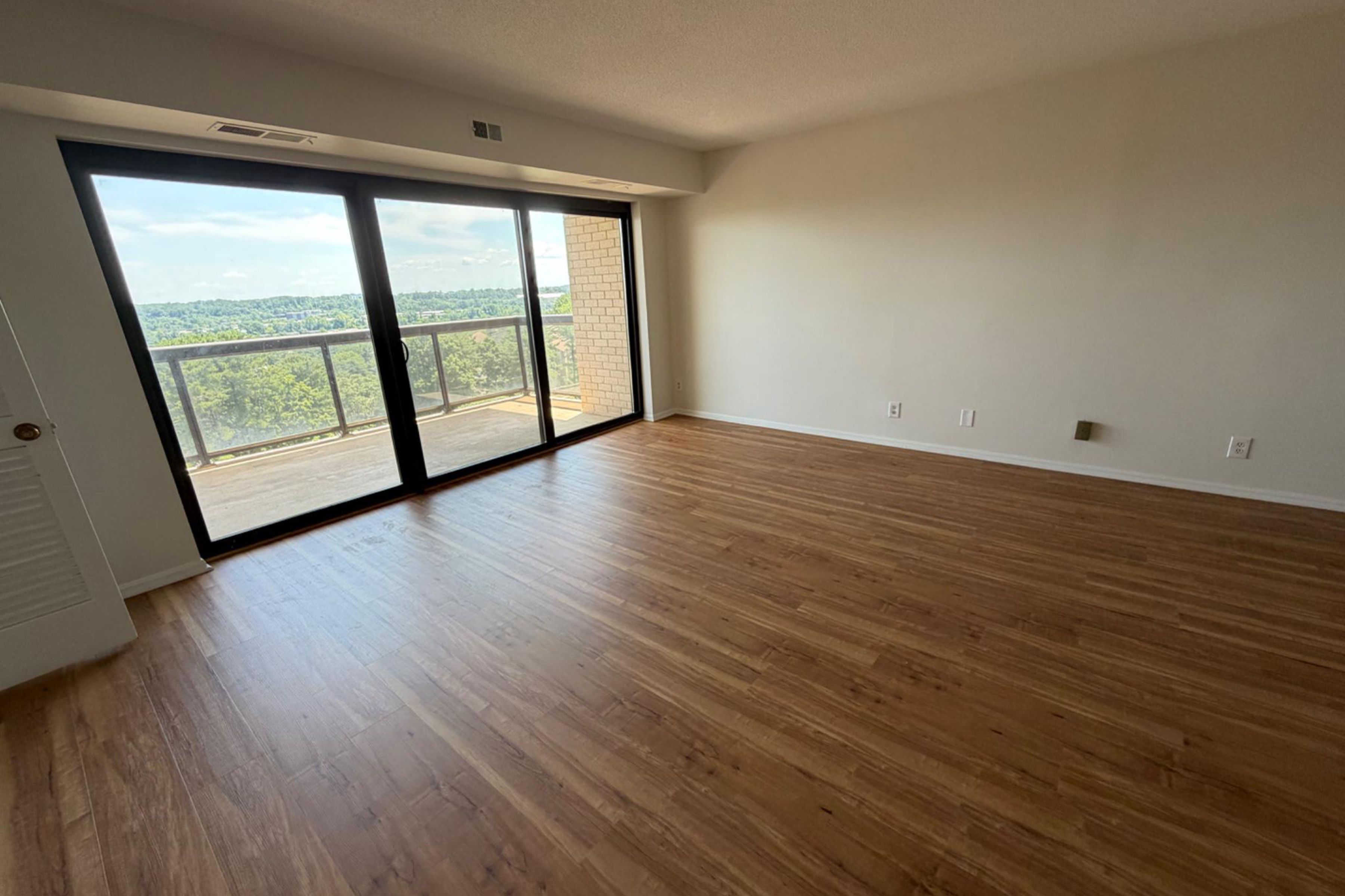  203 Yoakum Parkway, Alexandria, VA, 22304 - 物件實景
