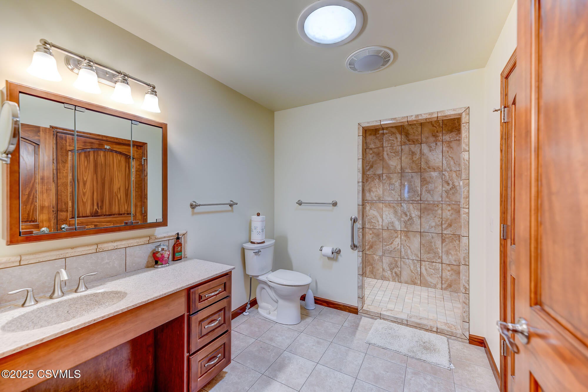 Berwick, Pennsylvania, 18603, United States, 4 Bedrooms Bedrooms, ,3 BathroomsBathrooms,Residential,For Sale,2005736