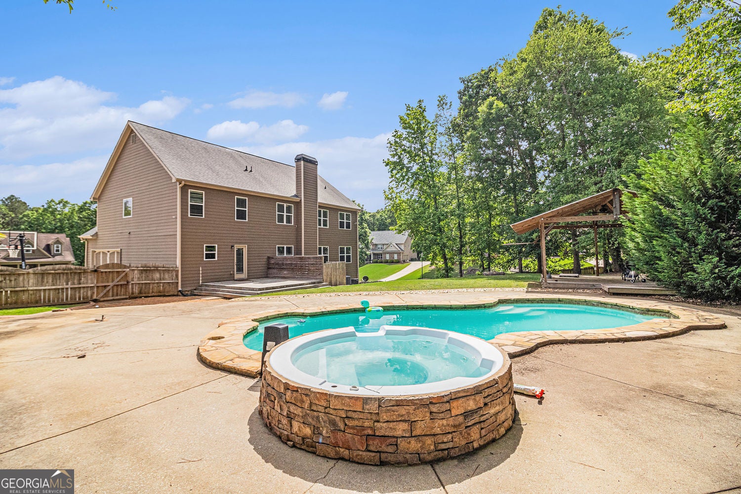 Douglasville, Georgia, 30135, United States, 5 Bedrooms Bedrooms, ,5 BathroomsBathrooms,Residential,For Sale,1859094