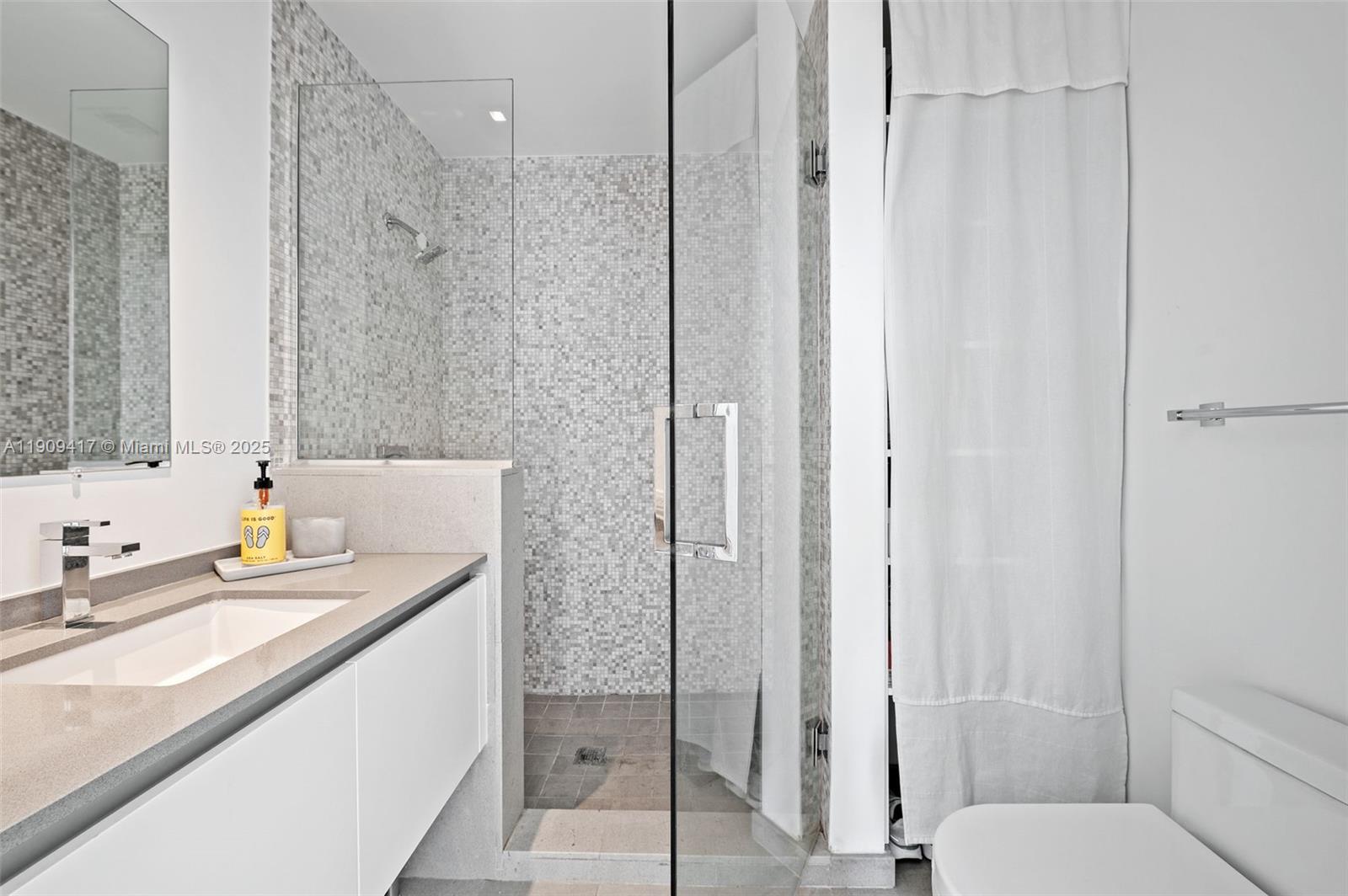 Miami, Florida, 33130, United States, 2 Bedrooms Bedrooms, ,2 BathroomsBathrooms,Residential,For Sale,1991717