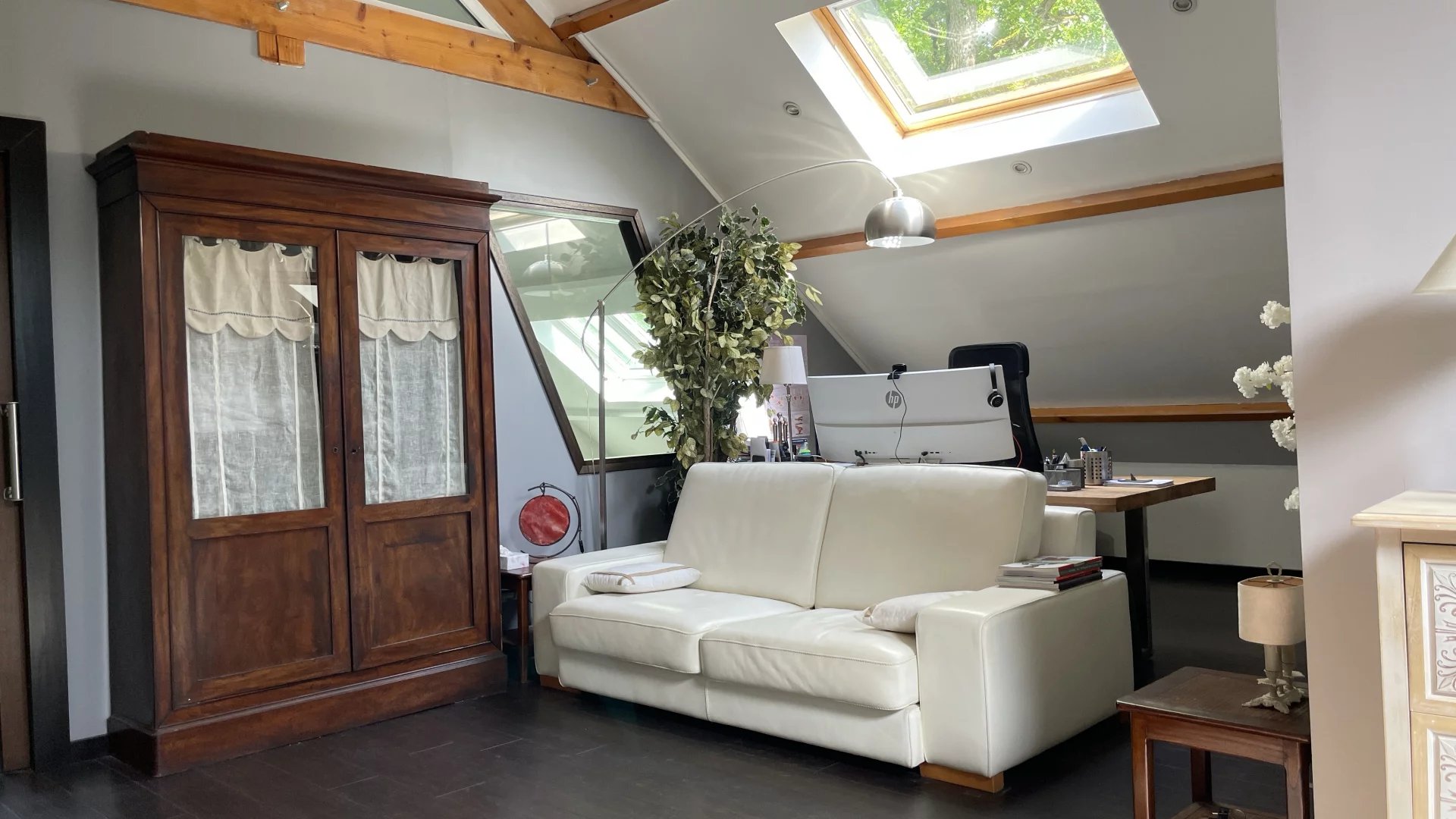 Bois-le-Roi, Île-de-France, 77590, FR, 4 Bedrooms Bedrooms, ,2 BathroomsBathrooms,Residential,For Sale,1986489