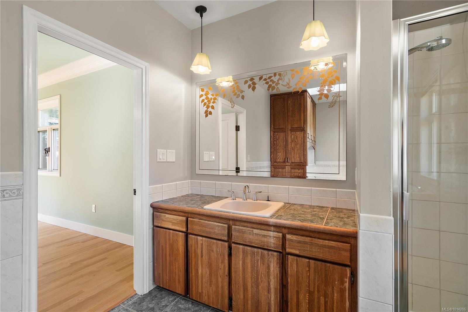 NORTH SAANICH, British Columbia, V8L 5P8, CA, 7 Bedrooms Bedrooms, ,Residential,For Sale,1948660