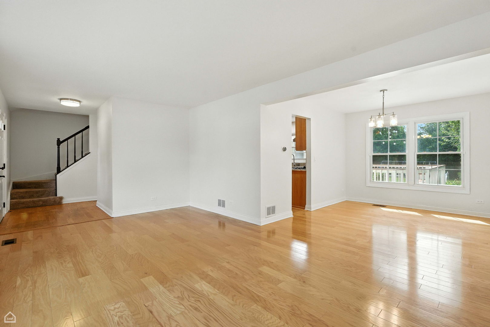 Buffalo Grove, Illinois, 60089, United States, 4 Bedrooms Bedrooms, ,3 BathroomsBathrooms,Residential,For Sale,1911732