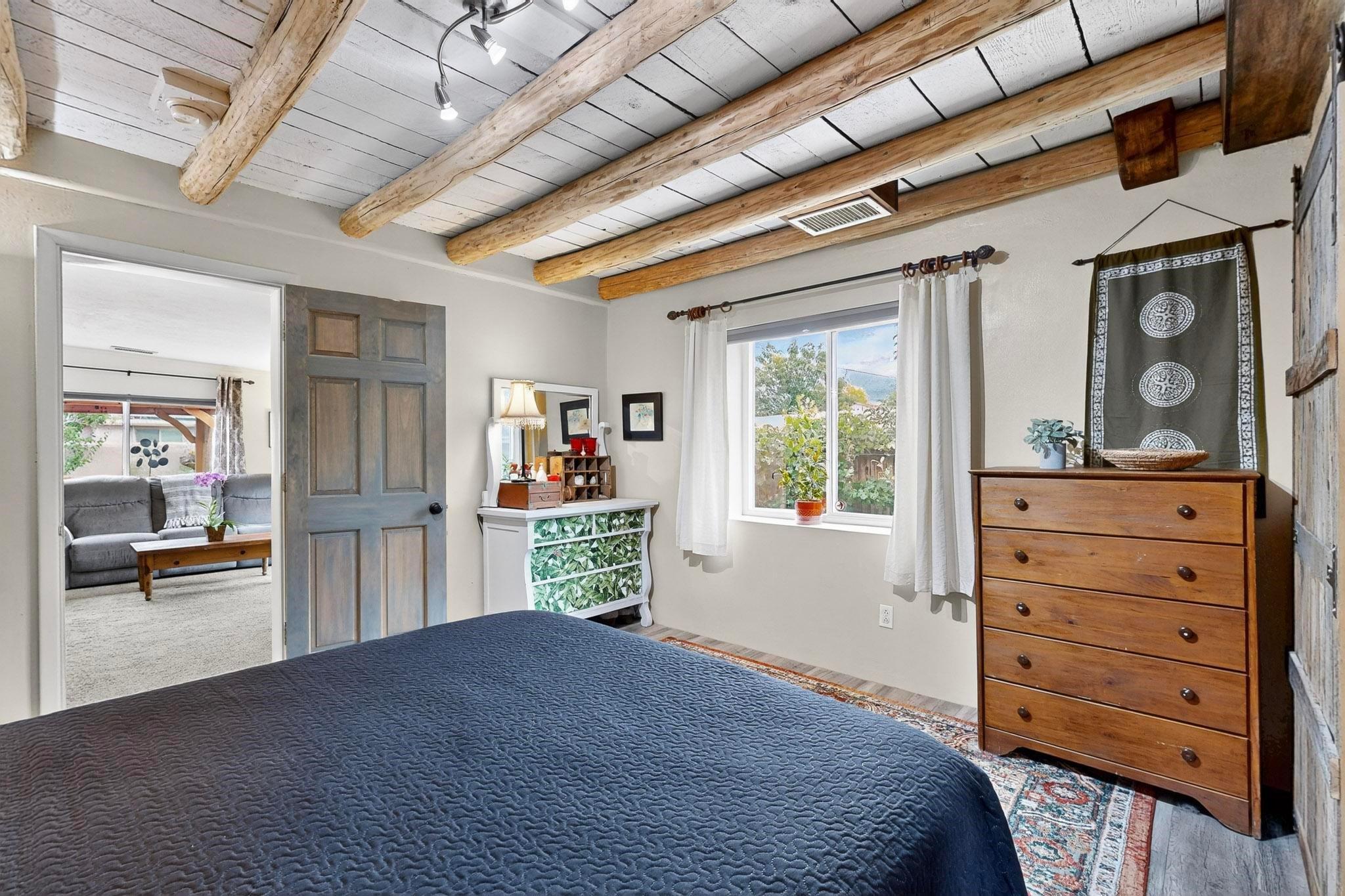 Santa Fe, New Mexico, 87505, United States, 3 Bedrooms Bedrooms, ,2 BathroomsBathrooms,Residential,For Sale,1971309