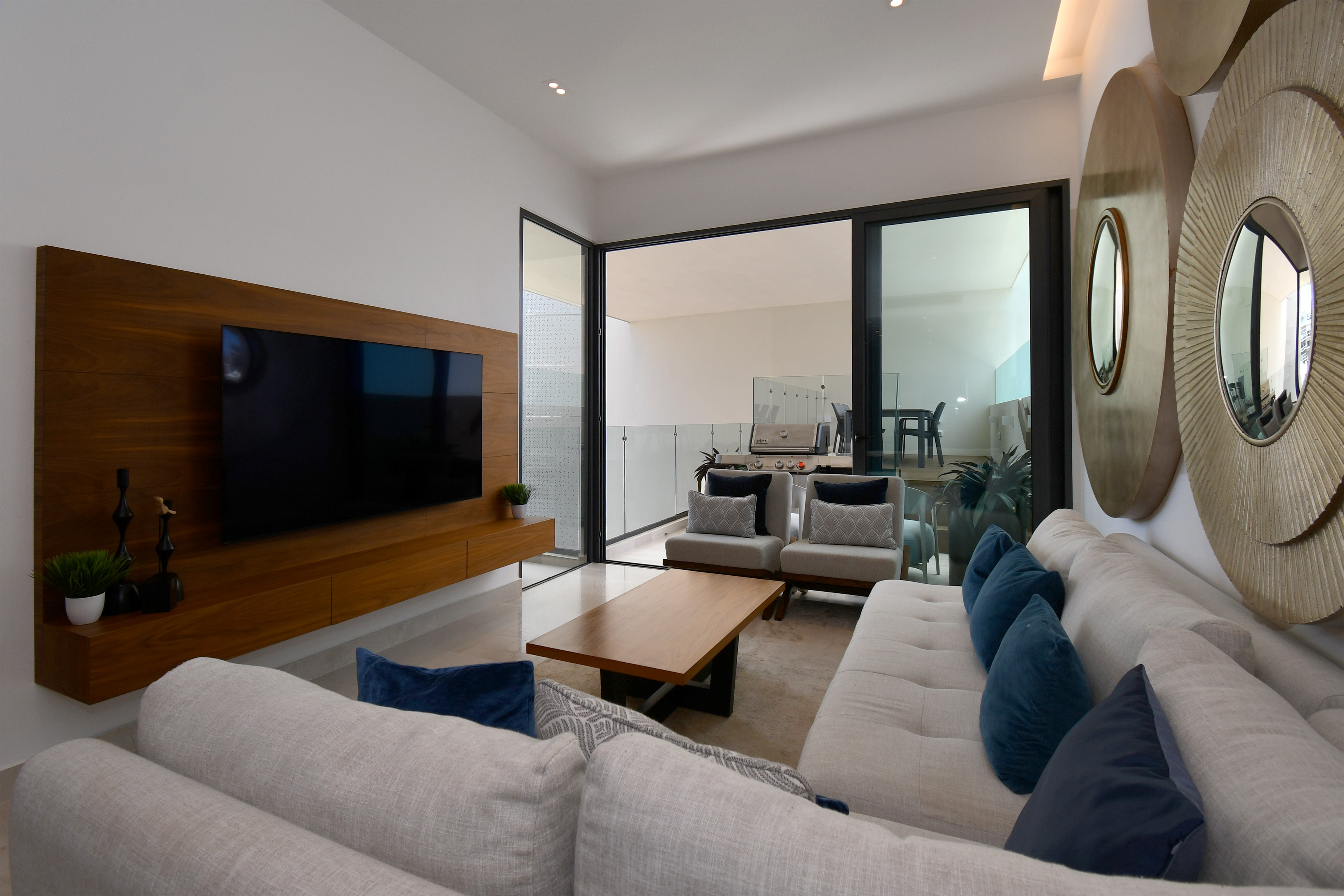  Three-Bedroom Blue Horizon Penthouse - 物件實景
