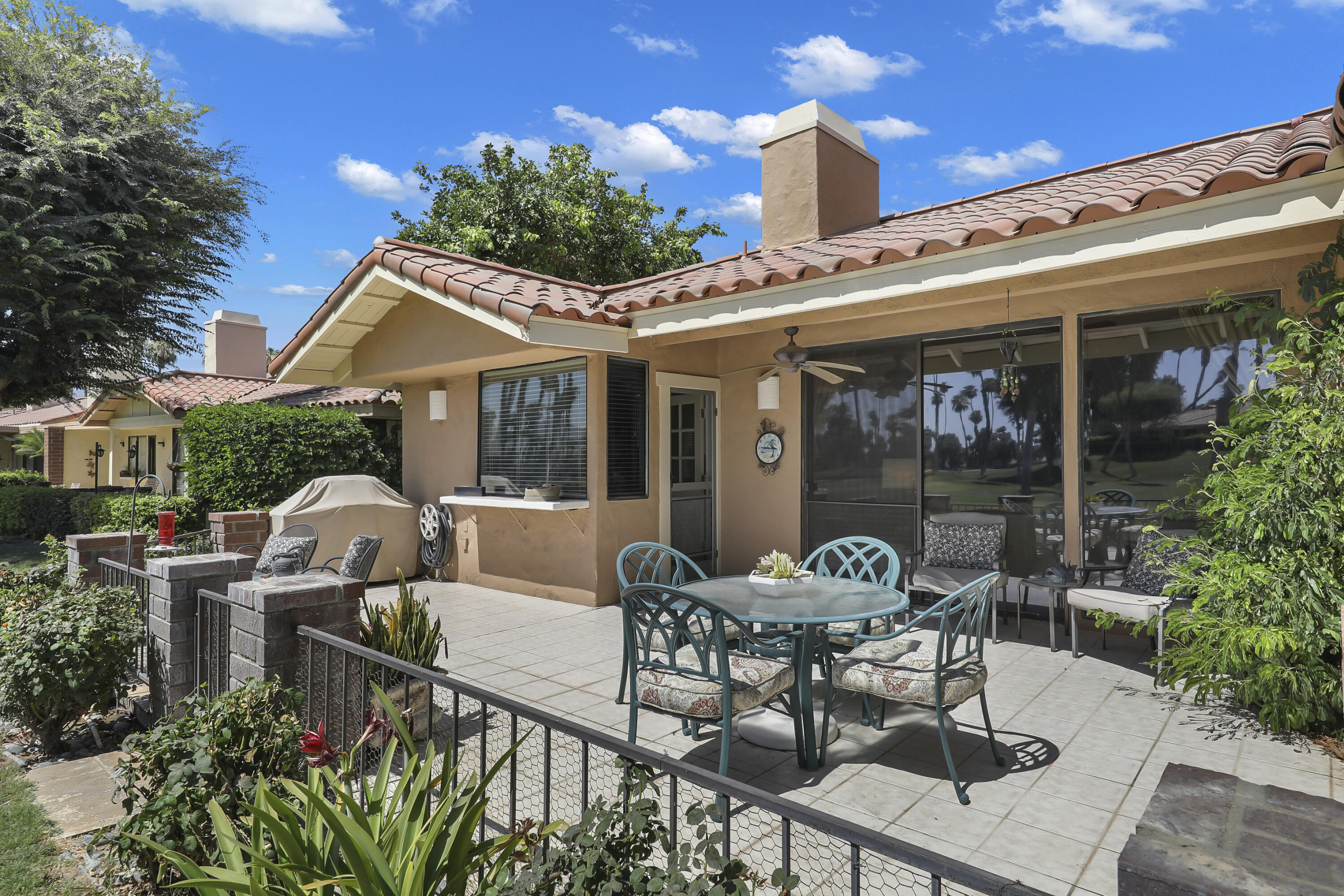 Palm Desert, California, 92260, United States, 2 Bedrooms Bedrooms, ,2 BathroomsBathrooms,Residential,For Sale,1865195