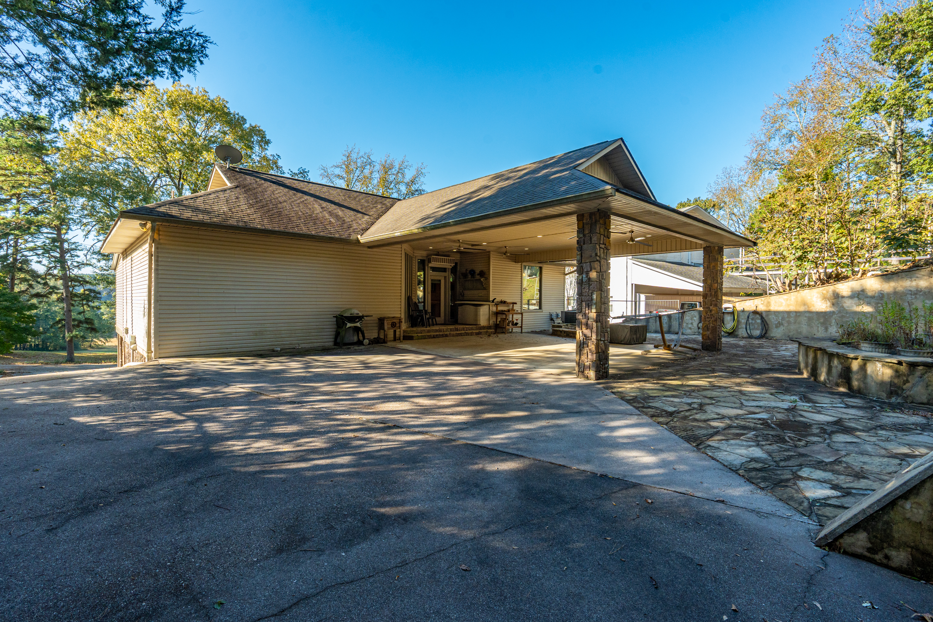 Kirby, Arkansas, 71950, United States, 4 Bedrooms Bedrooms, ,3 BathroomsBathrooms,Residential,For Sale,1986539