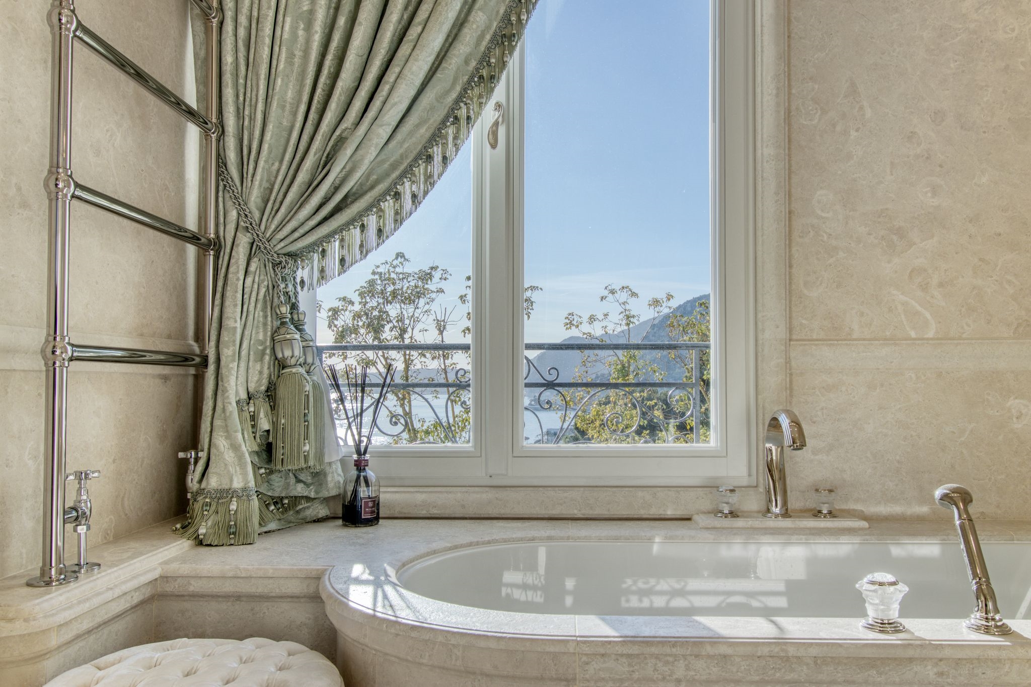  Prestigious villa in Cap d’Ail with panoramic sea views – 7 bedrooms, pool - 物件實景