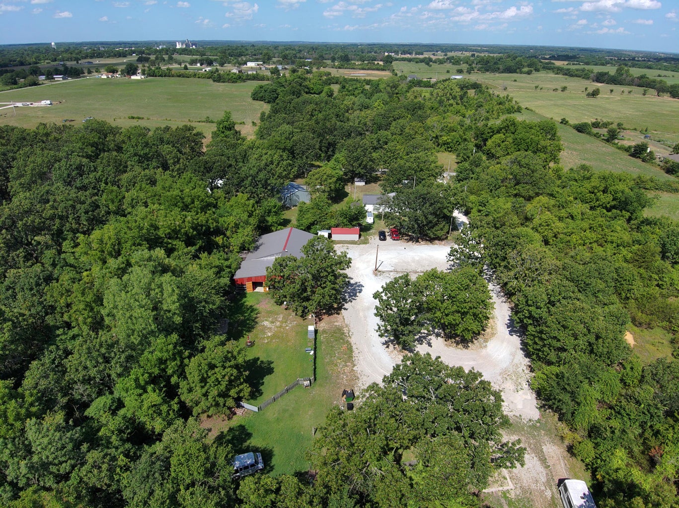 Aurora, Missouri, 65605, United States, 4 Bedrooms Bedrooms, ,2 BathroomsBathrooms,Residential,For Sale,1943592