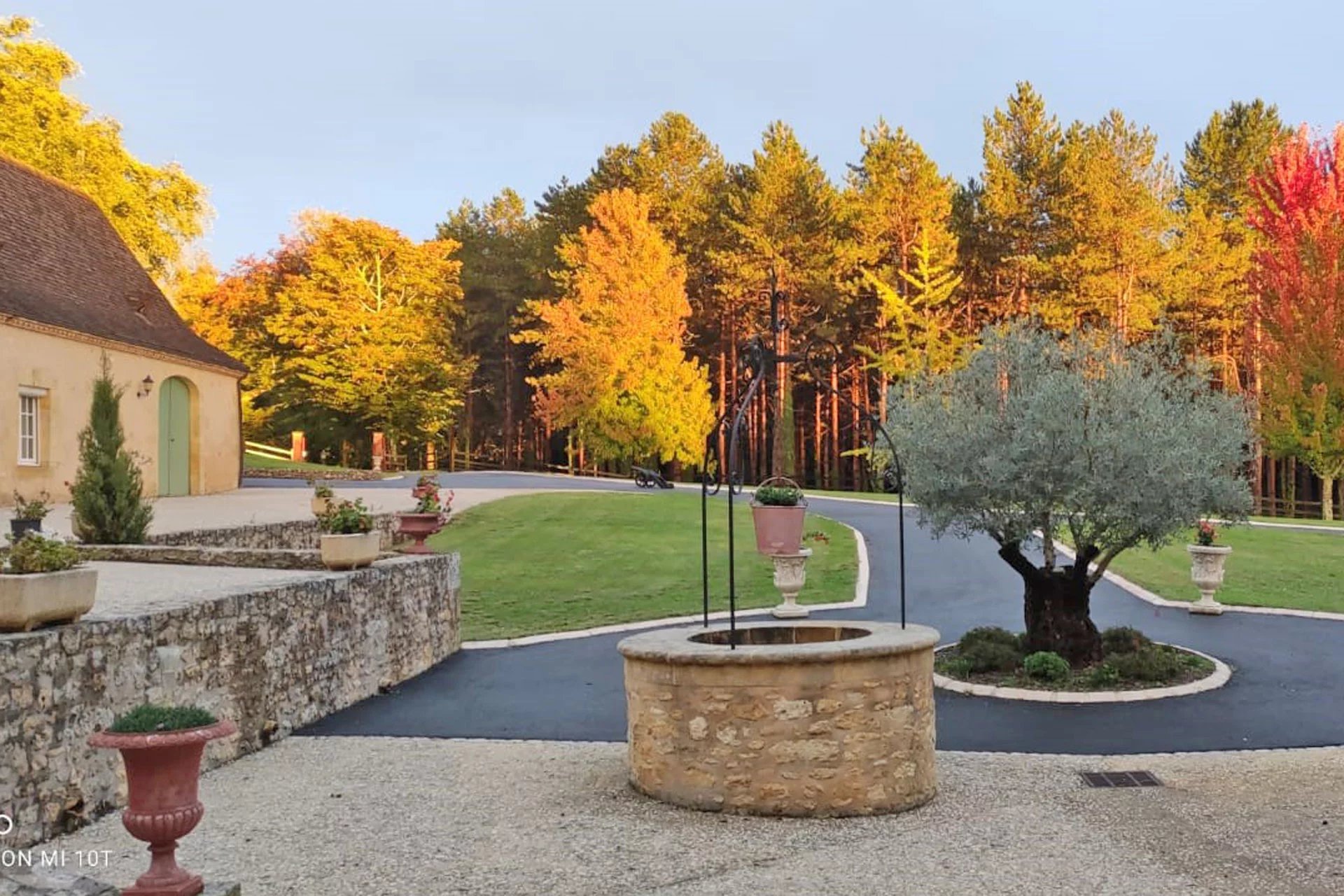 Bergerac, New Aquitaine, 24100, FR, 6 Bedrooms Bedrooms, ,4 BathroomsBathrooms,Residential,For Sale,1995551