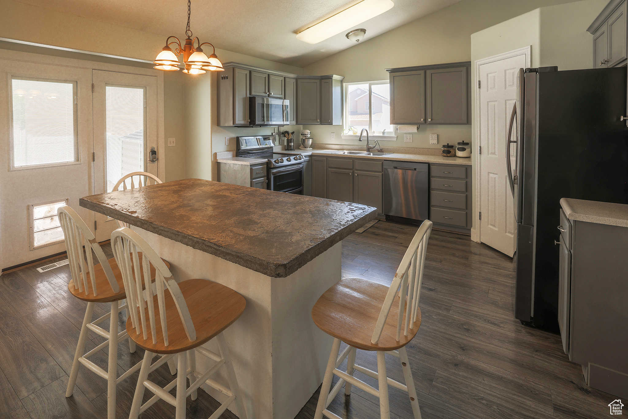 Lehi, Utah, 84043, United States, 5 Bedrooms Bedrooms, ,3 BathroomsBathrooms,Residential,For Sale,1941940
