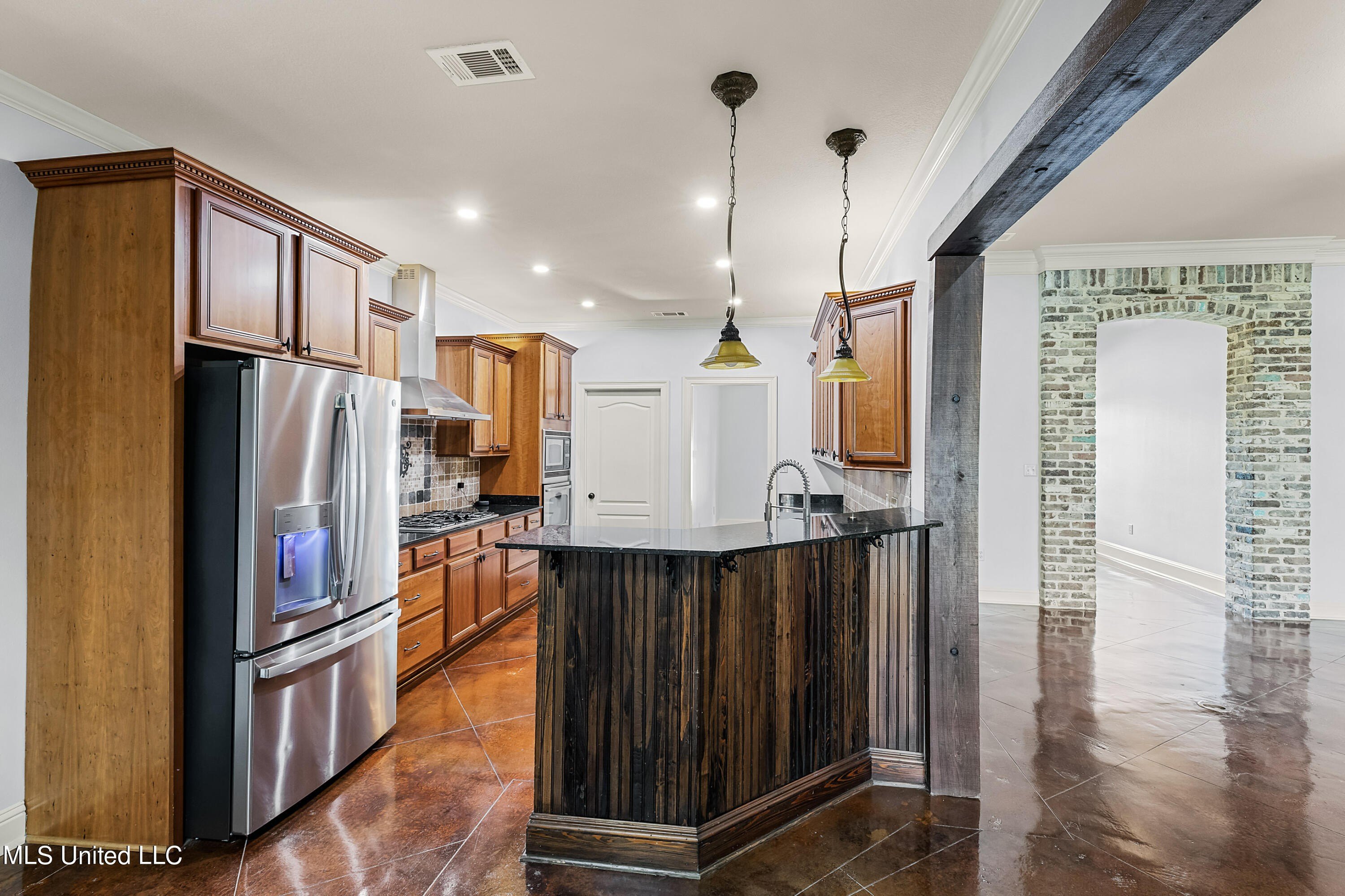 Ocean Springs, Mississippi, 39564, United States, 4 Bedrooms Bedrooms, ,3 BathroomsBathrooms,Residential,For Sale,1978241