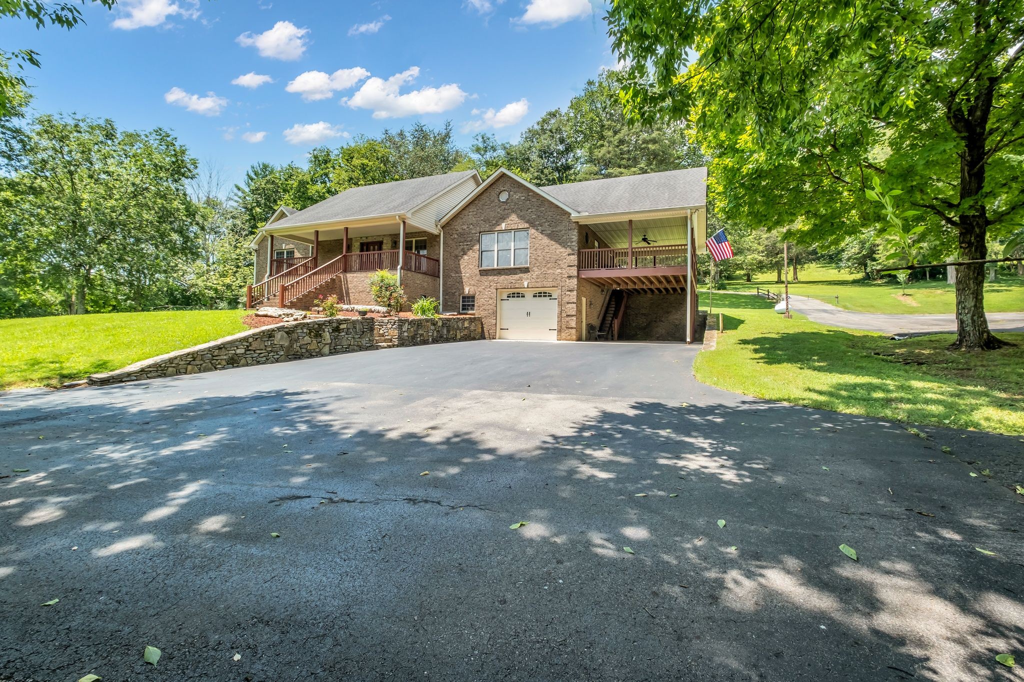Whites Creek, Tennessee, 37189, United States, 3 Bedrooms Bedrooms, ,3 BathroomsBathrooms,Residential,For Sale,1895173