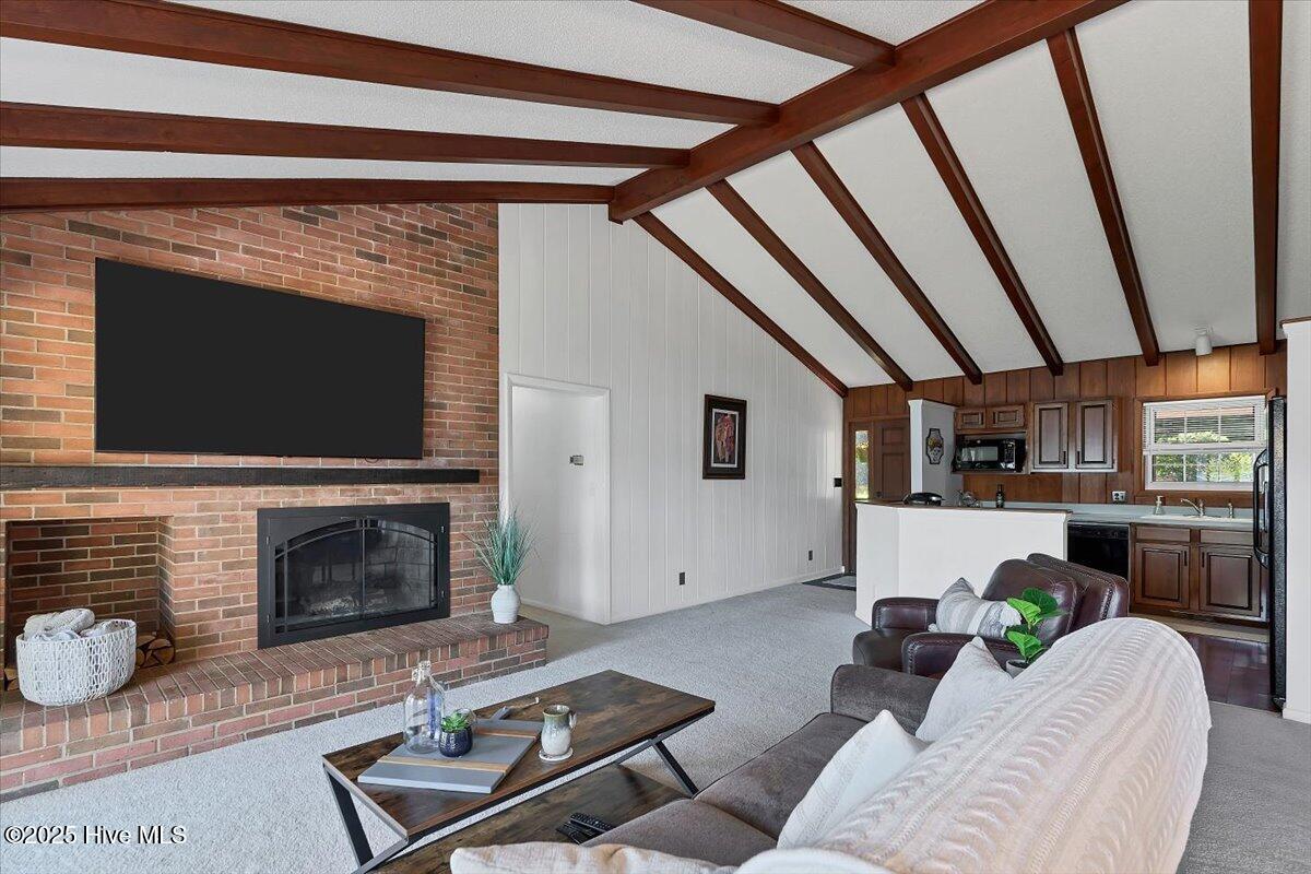 Whispering Pines, North Carolina, 28327, United States, 2 Bedrooms Bedrooms, ,2 BathroomsBathrooms,Residential,For Sale,1997179